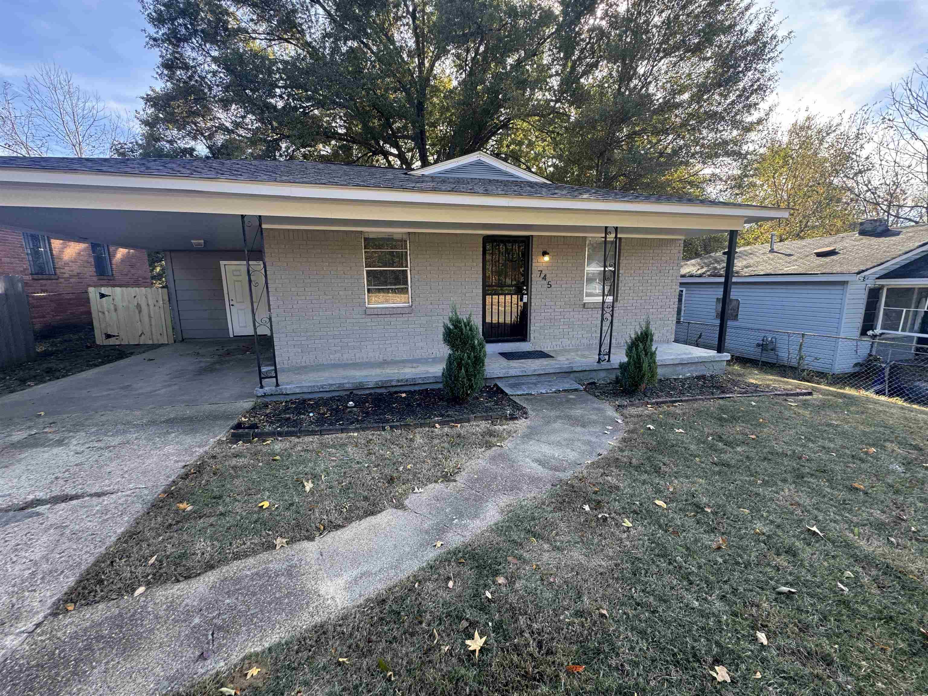 745 Harahan Rd Property Photo 2