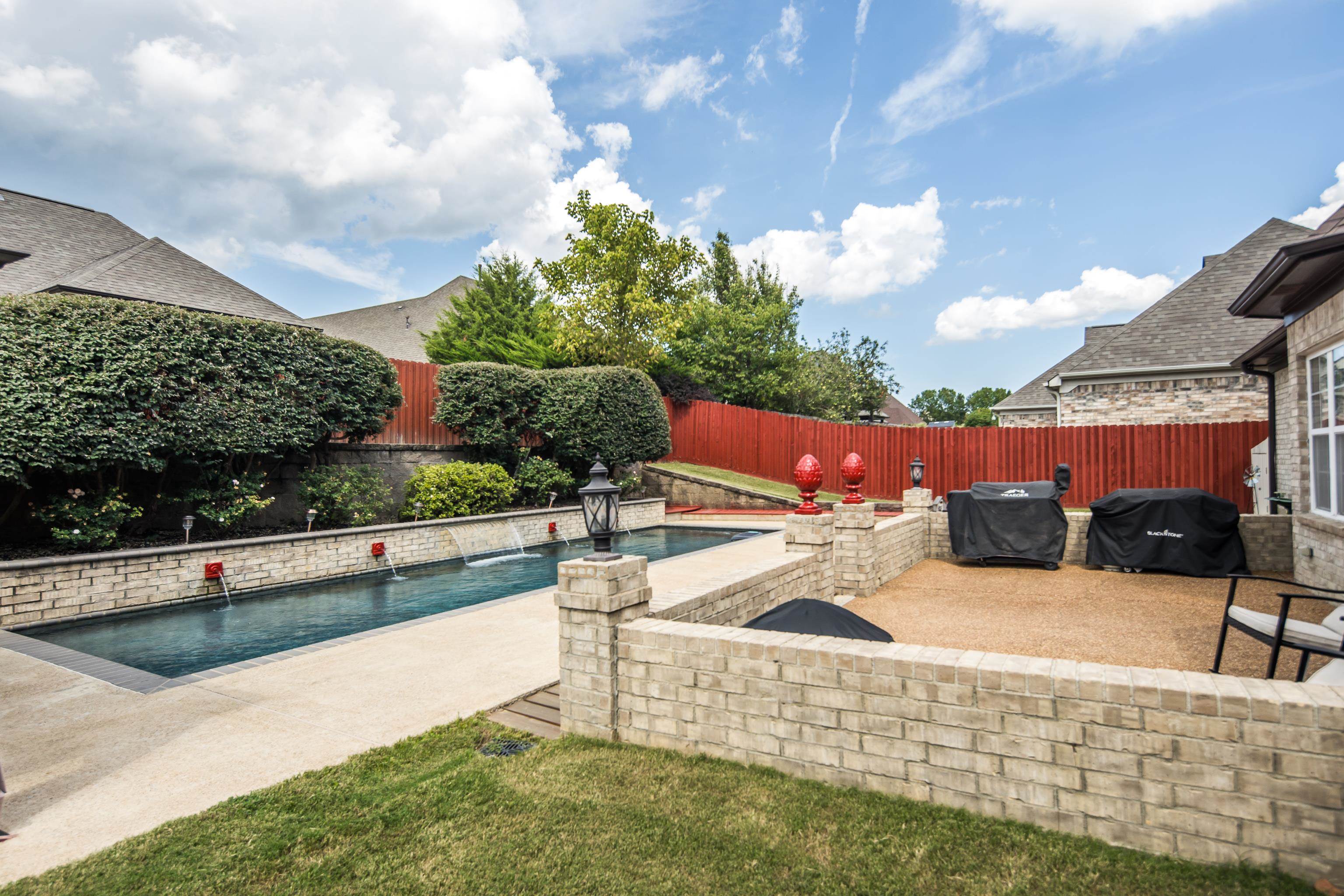65 Whispering Meadows Dr Property Photo 4