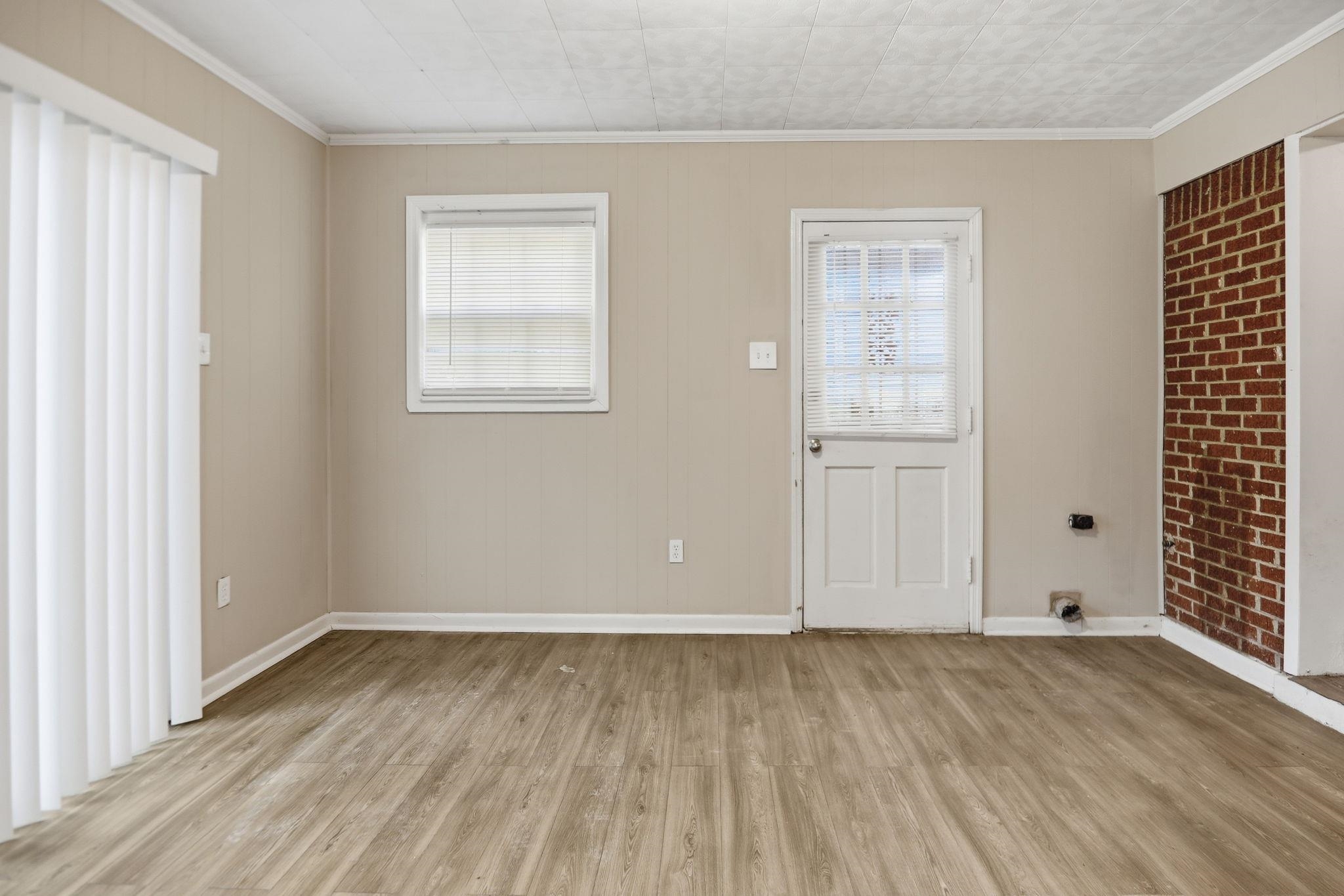 4111 Barron Ave Property Photo 6