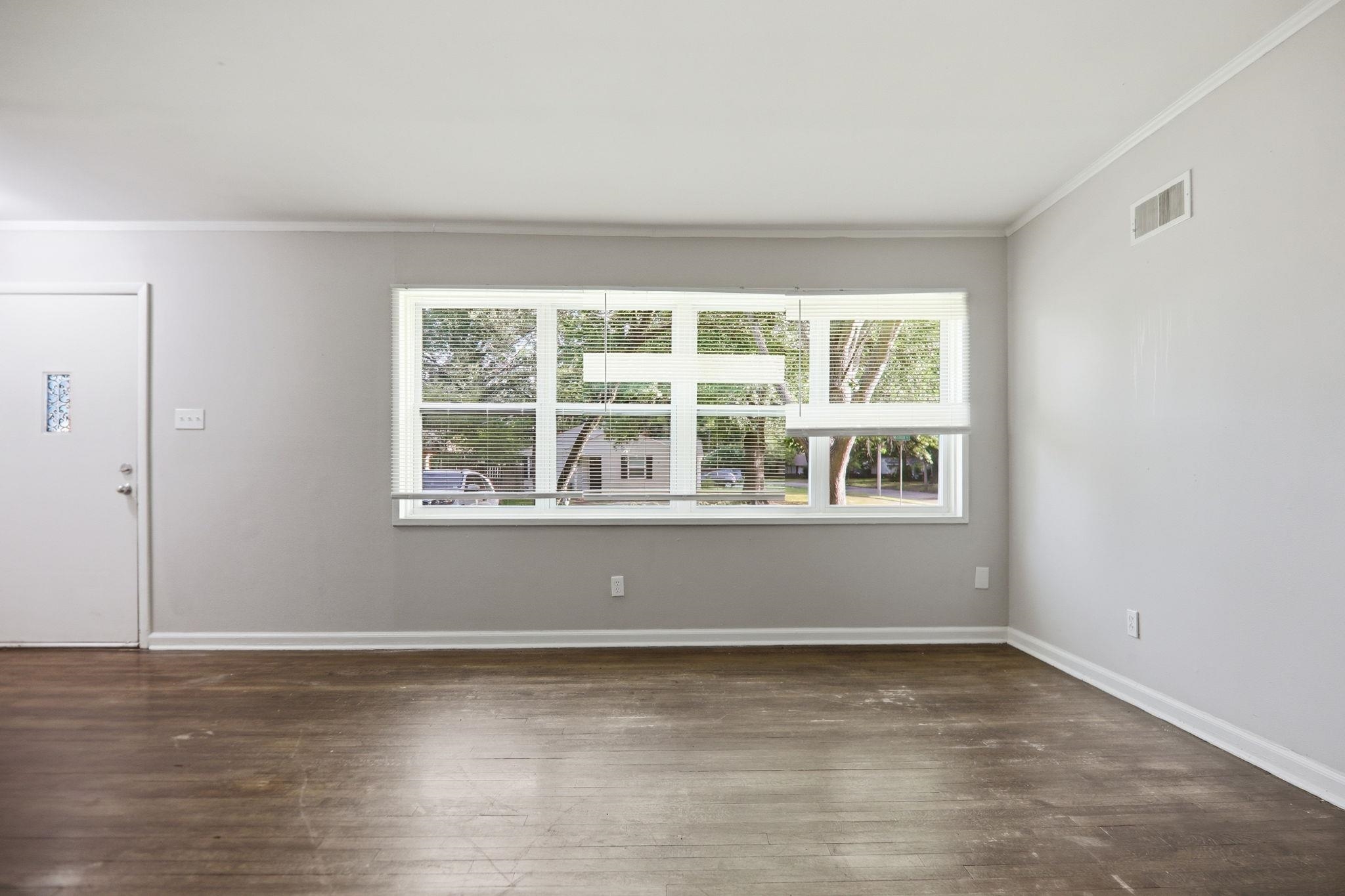 4111 Barron Ave Property Photo 9