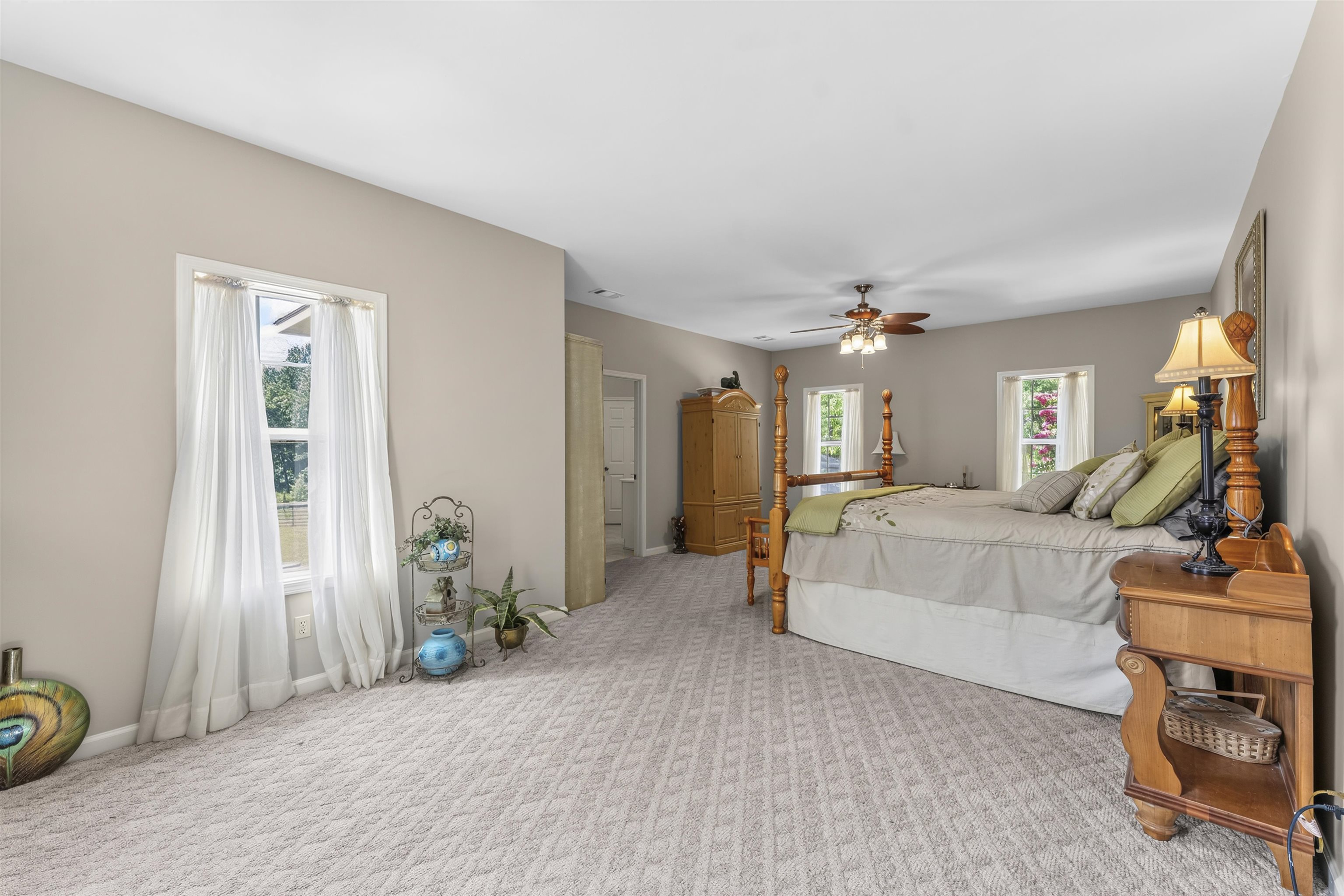 8105 Miller Rd Property Photo 7