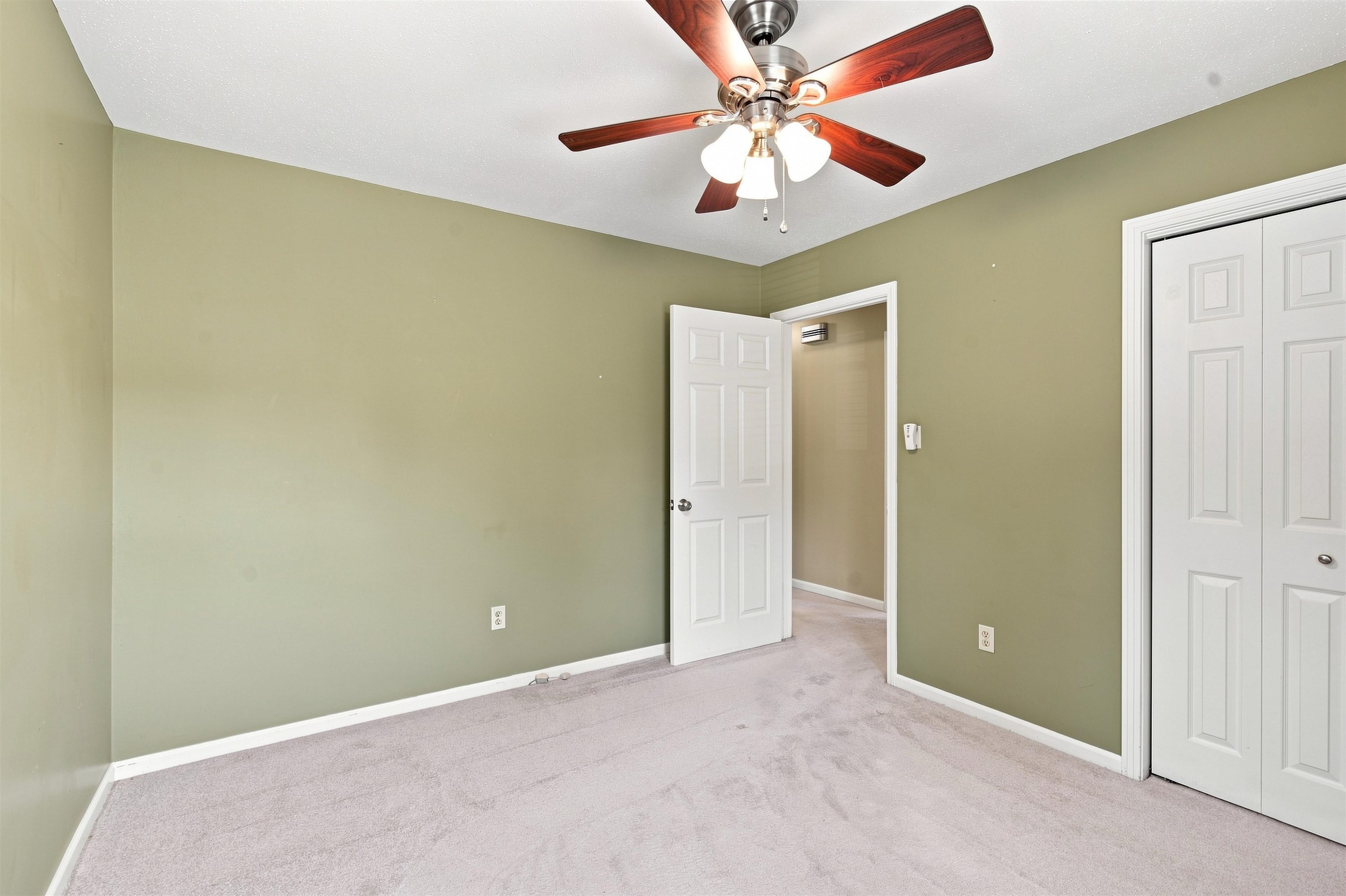 506 Charles Ave Property Photo 21
