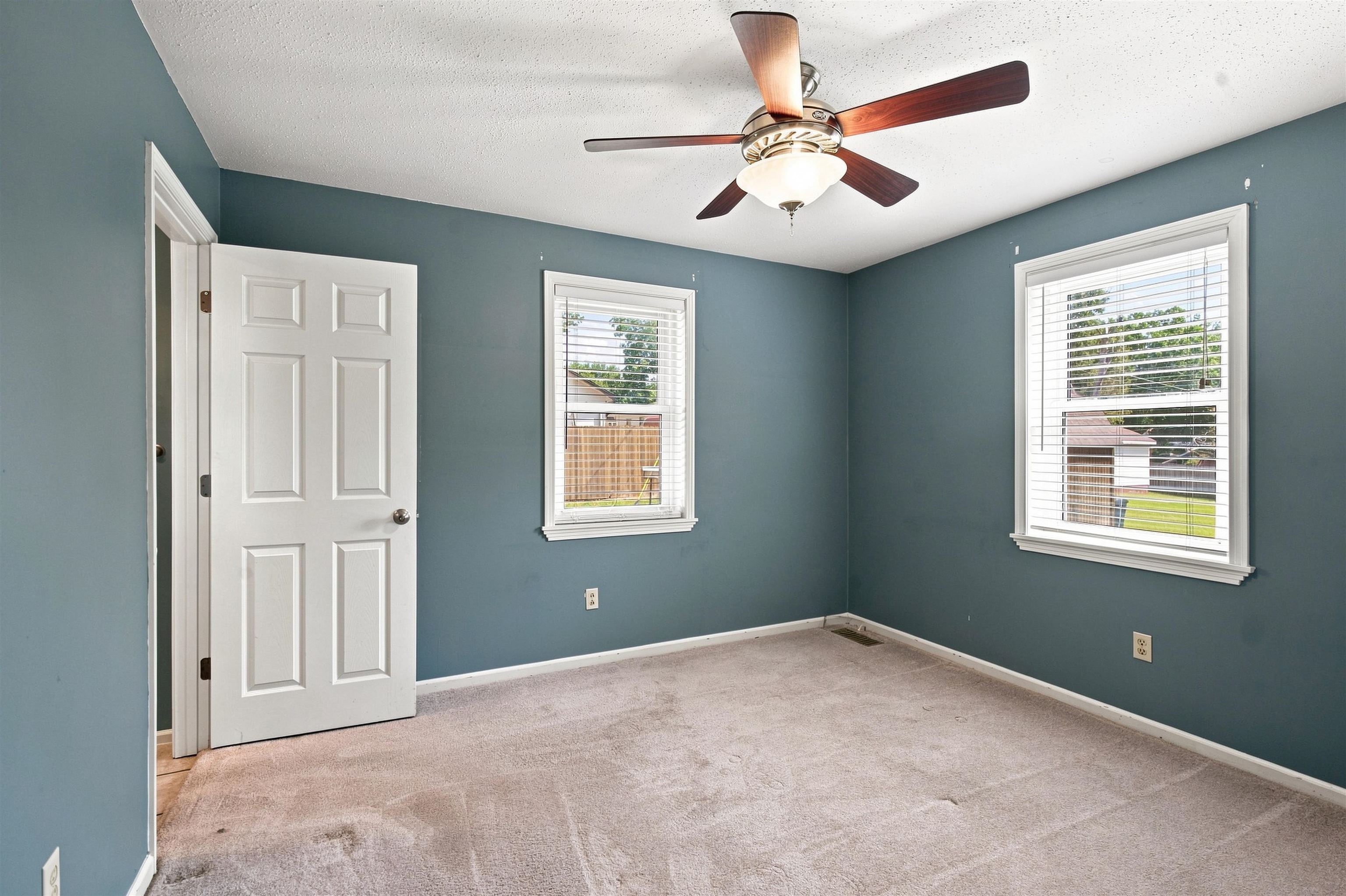 506 Charles Ave Property Photo 23