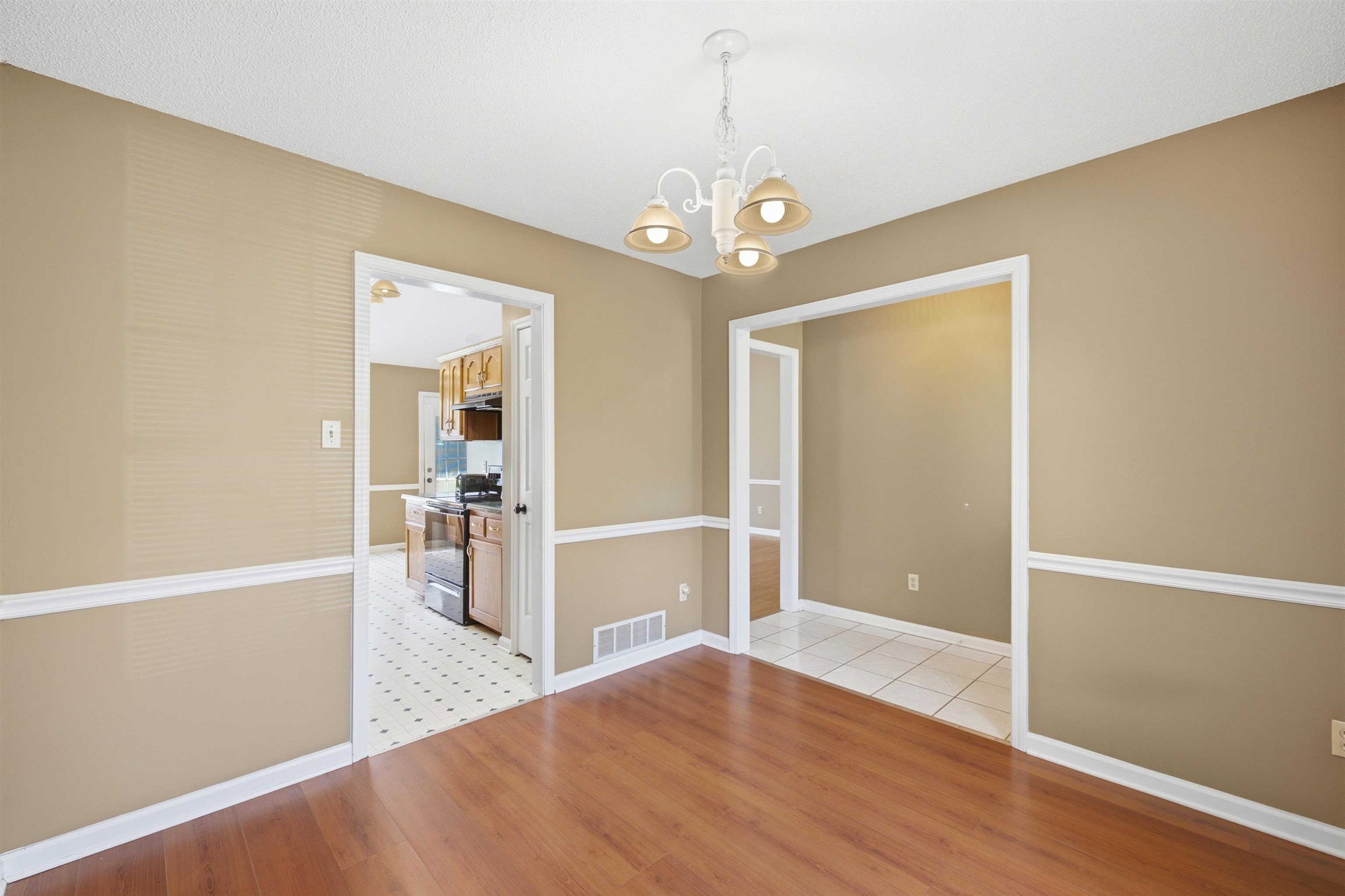 272 Wellington Way Property Photo 7