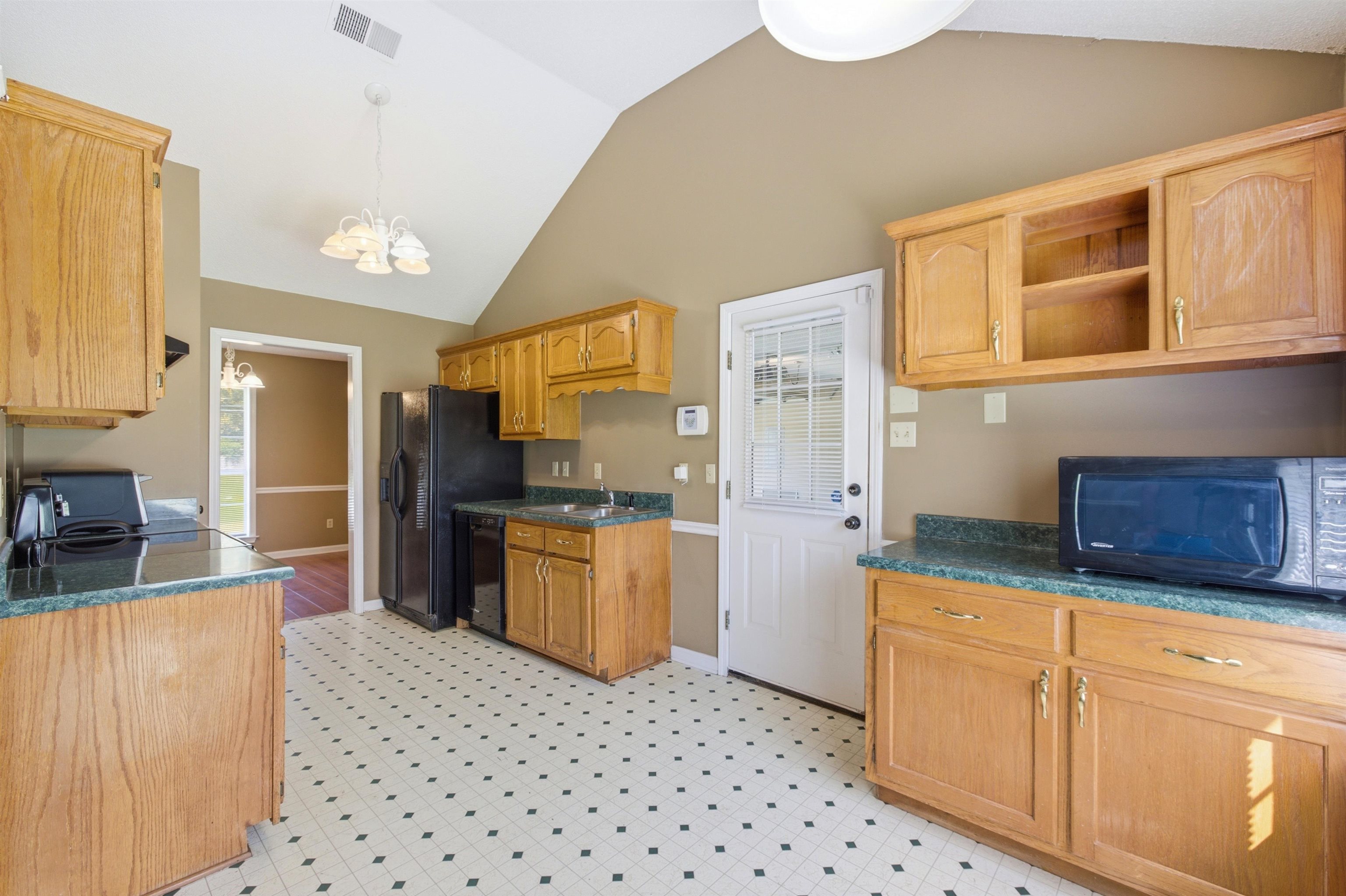 272 Wellington Way Property Photo 14