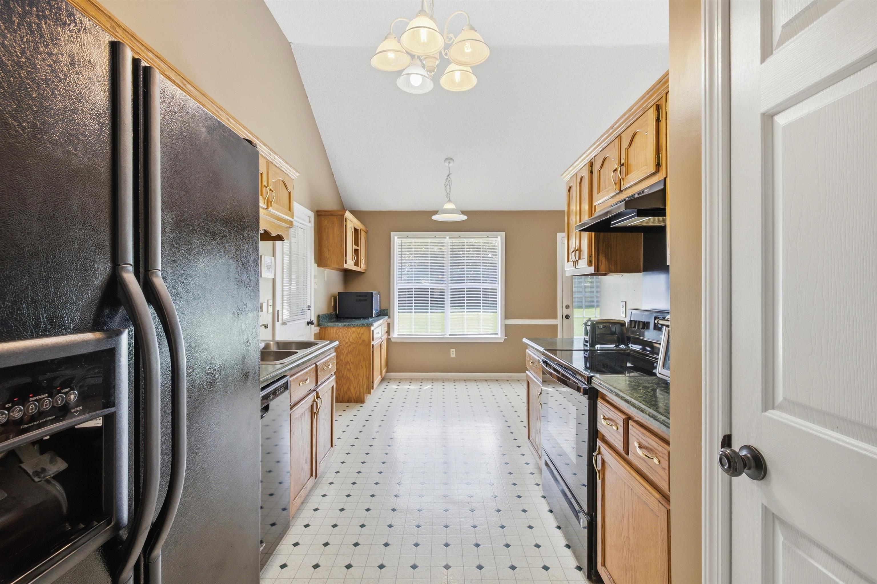 272 Wellington Way Property Photo 16
