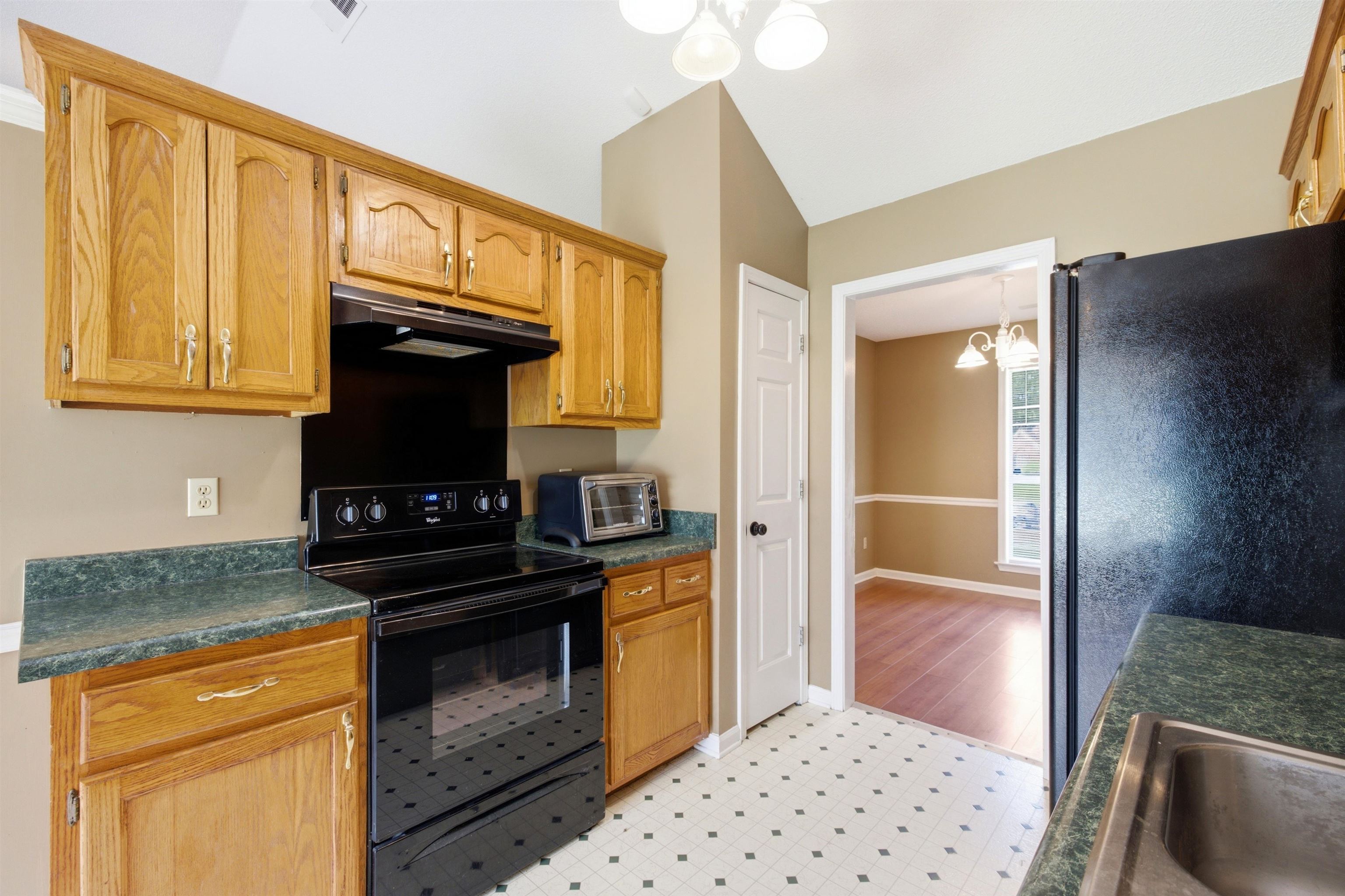 272 Wellington Way Property Photo 17