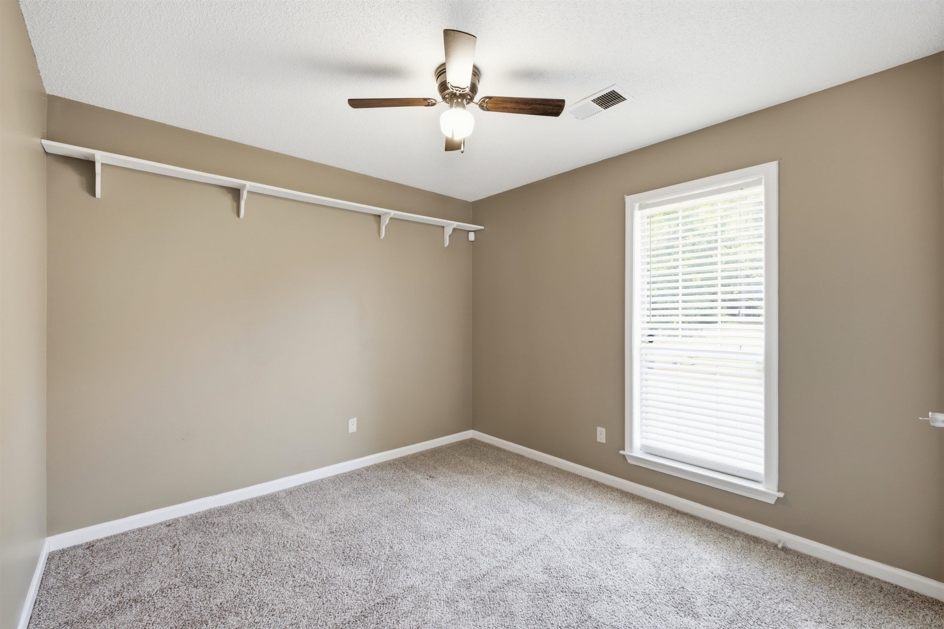 272 Wellington Way Property Photo 26