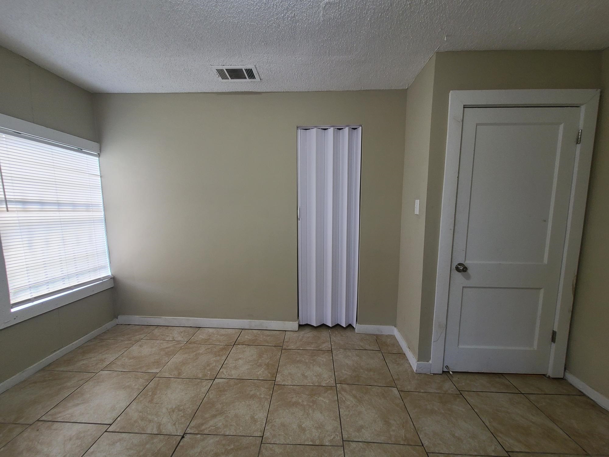 731 Flynn Rd Property Photo 10