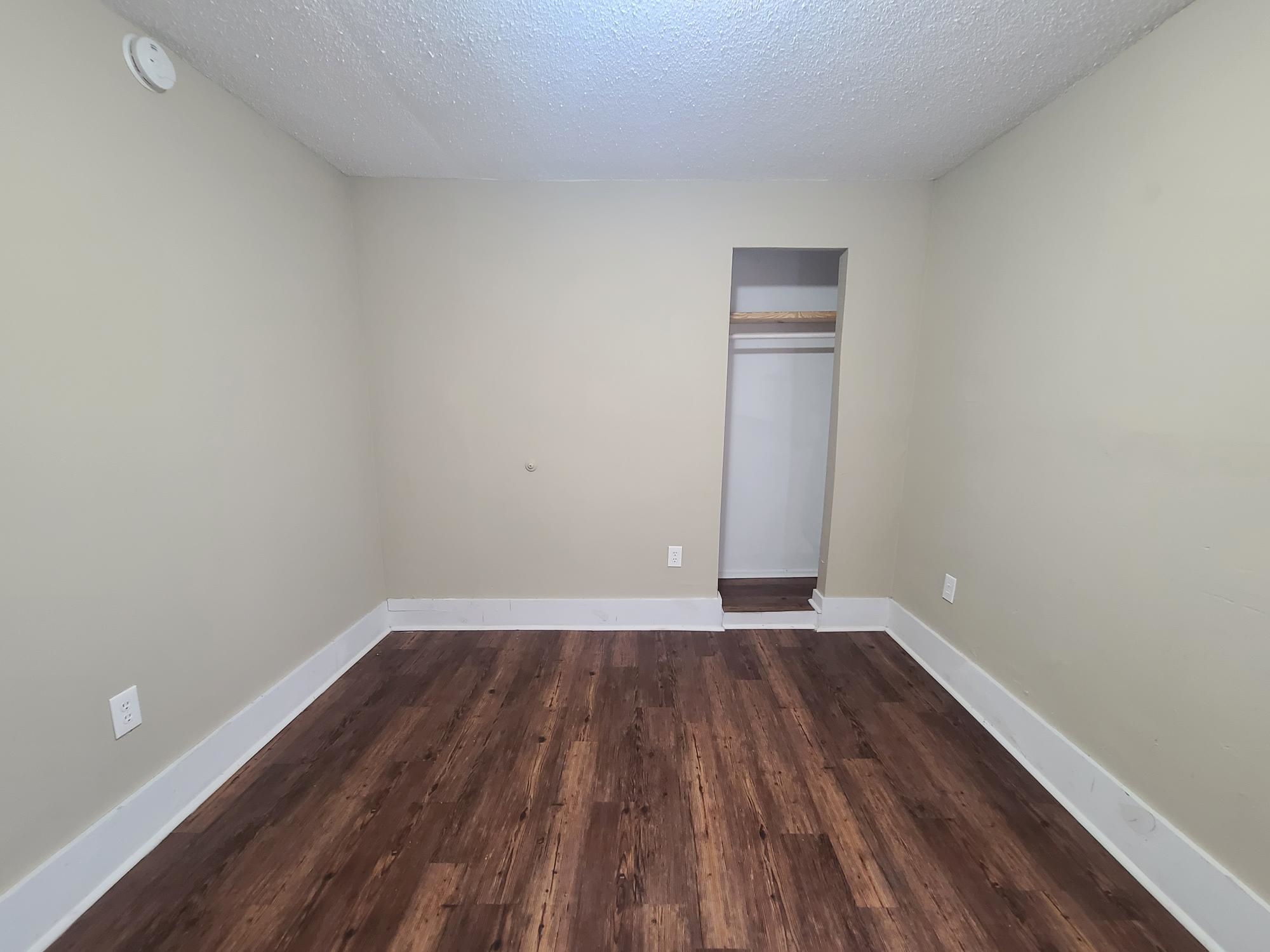 731 Flynn Rd Property Photo 11