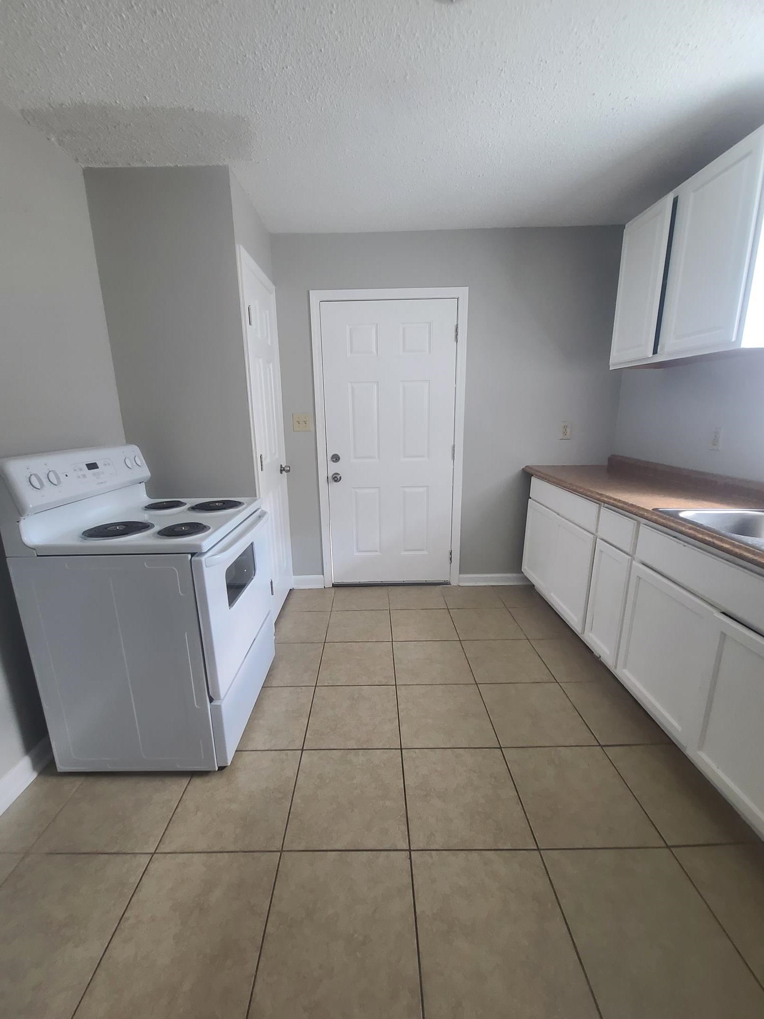 1429 James St Property Photo 3