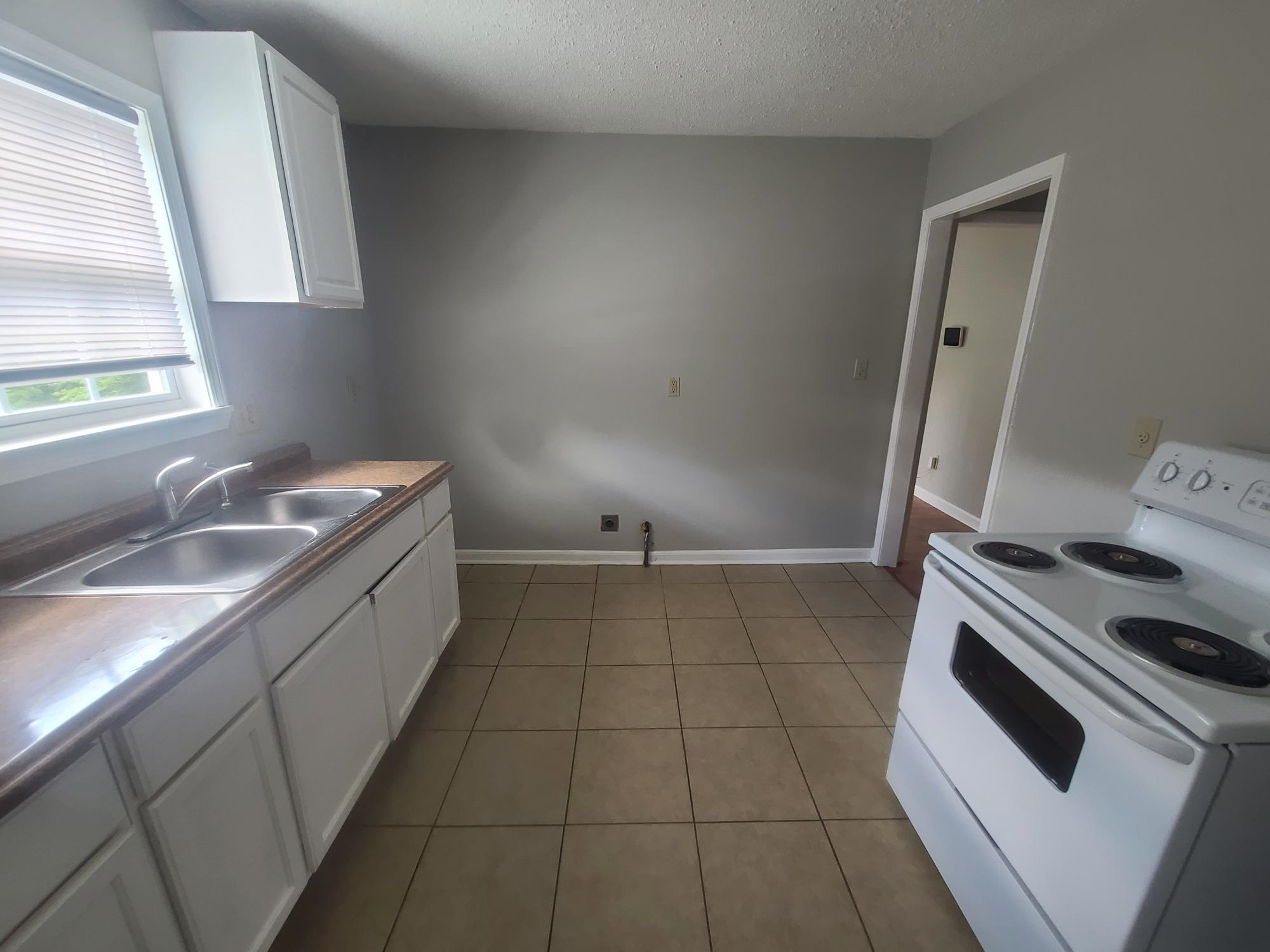 1429 James St Property Photo 4