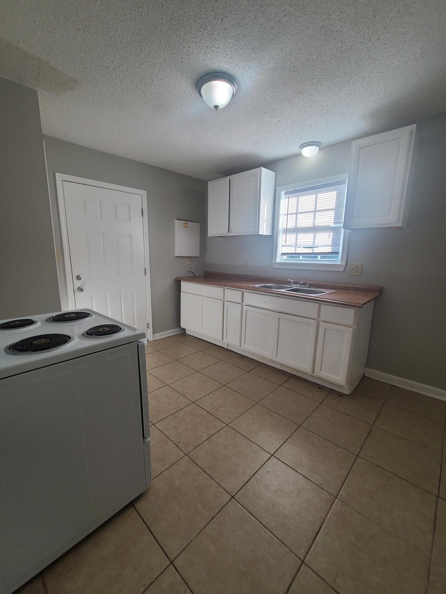 1429 James St Property Photo 14