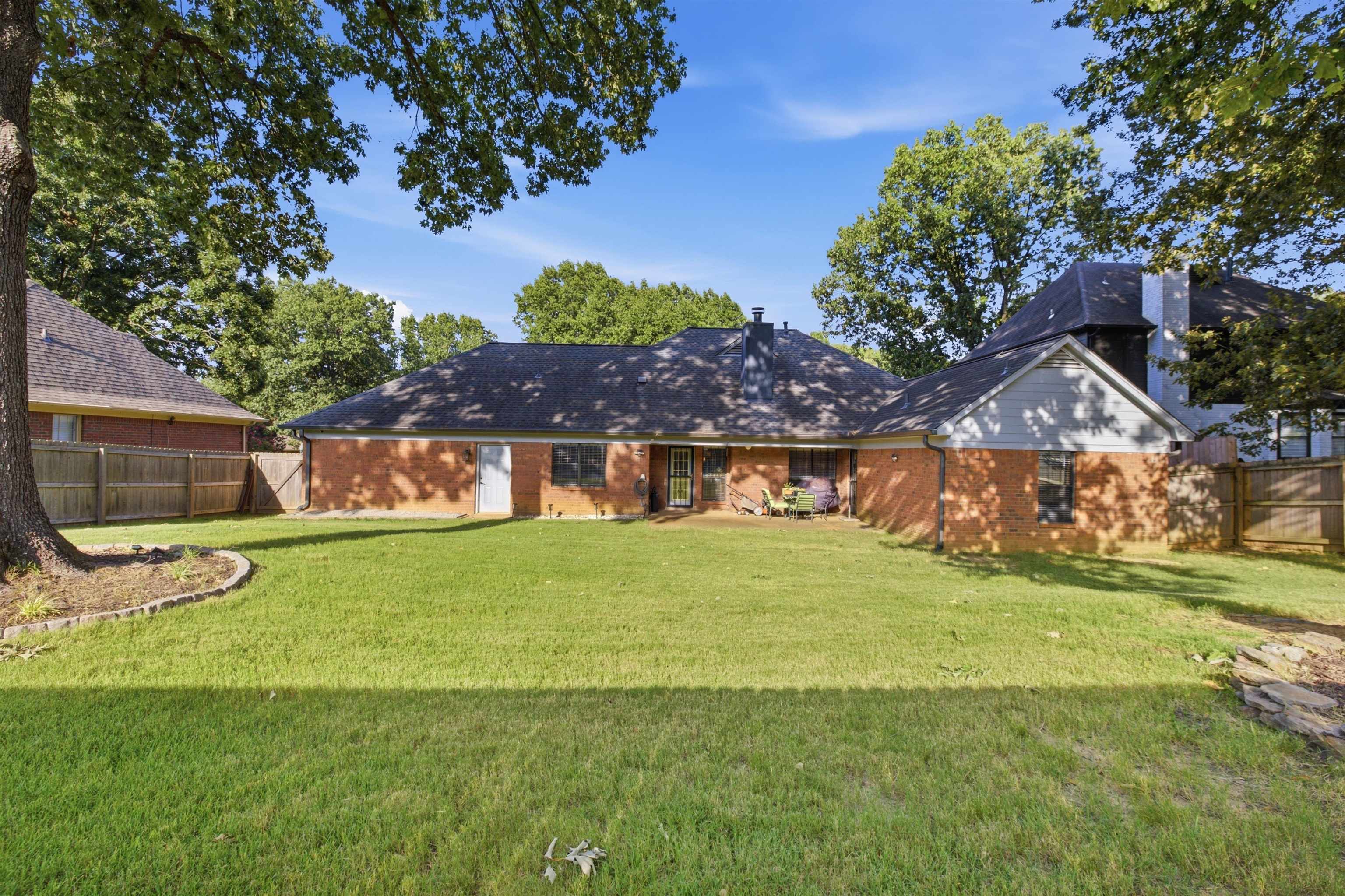 1531 Fox Trace Dr Property Photo 24