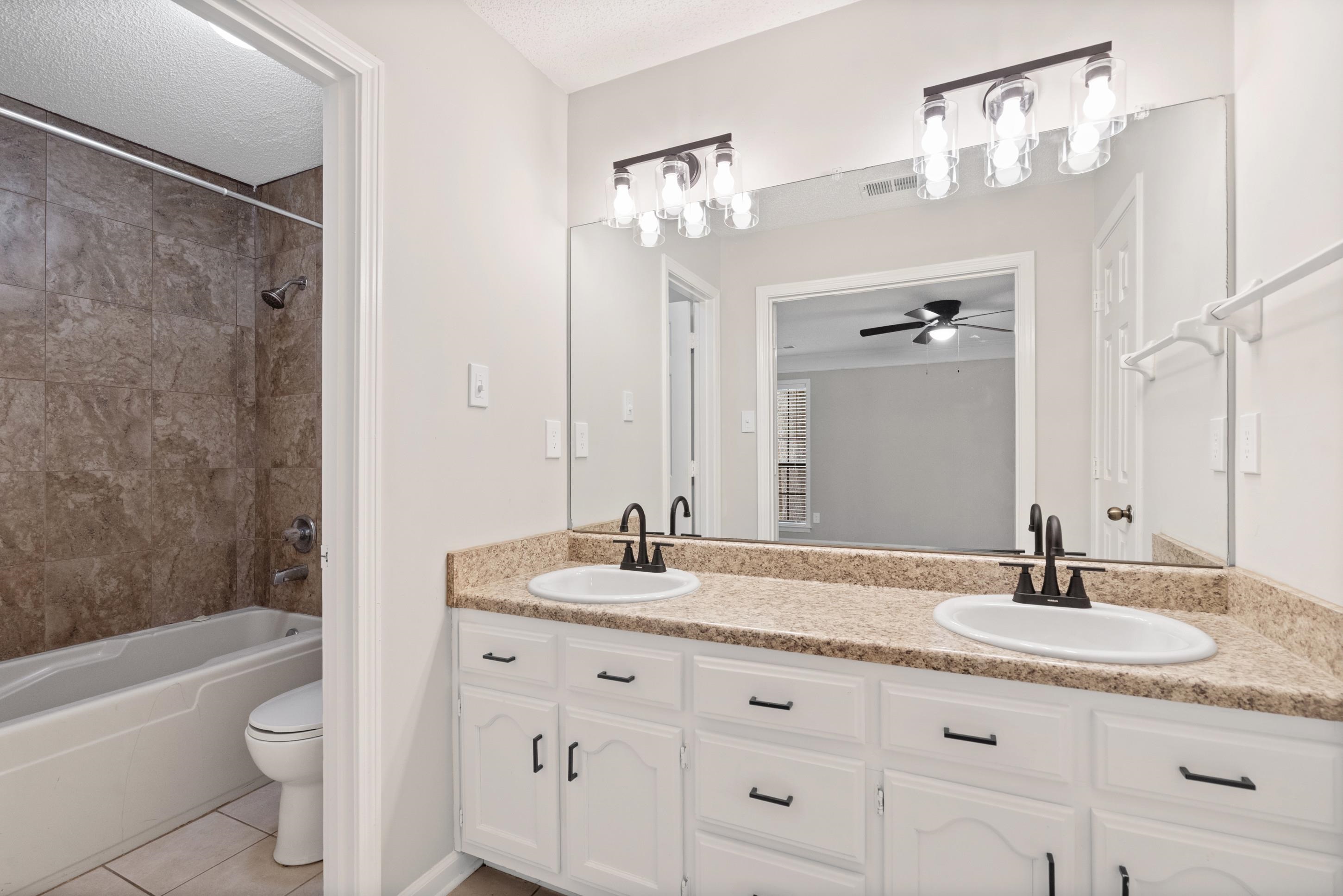 7722 Ivy Mist Cv Property Photo 12