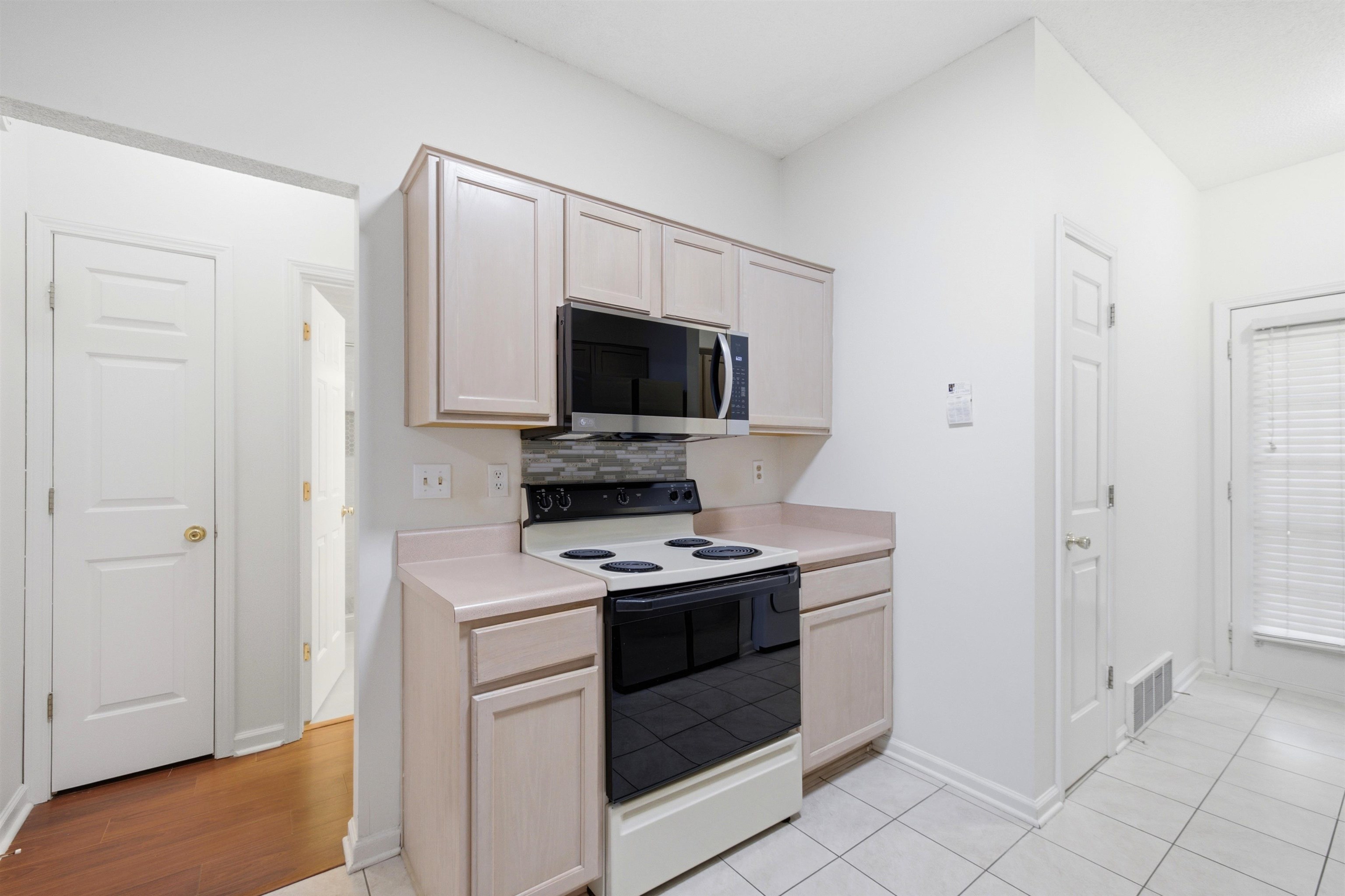 1168 Brady Hollow Ln Property Photo 8