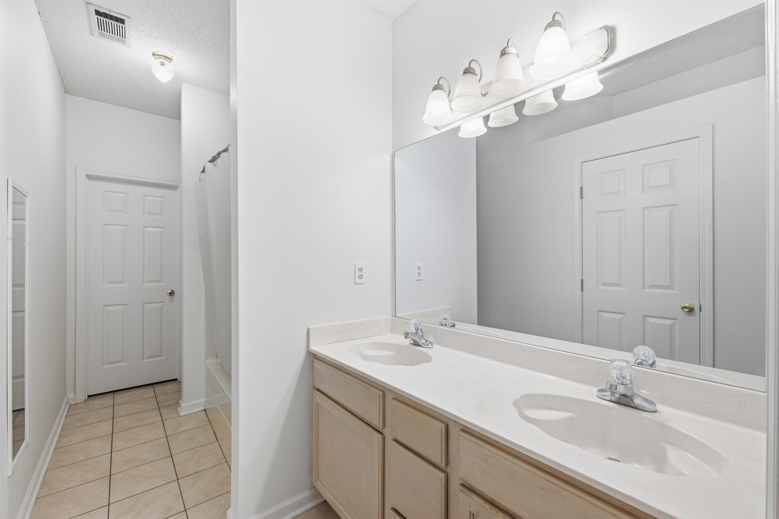 1168 Brady Hollow Ln Property Photo 12
