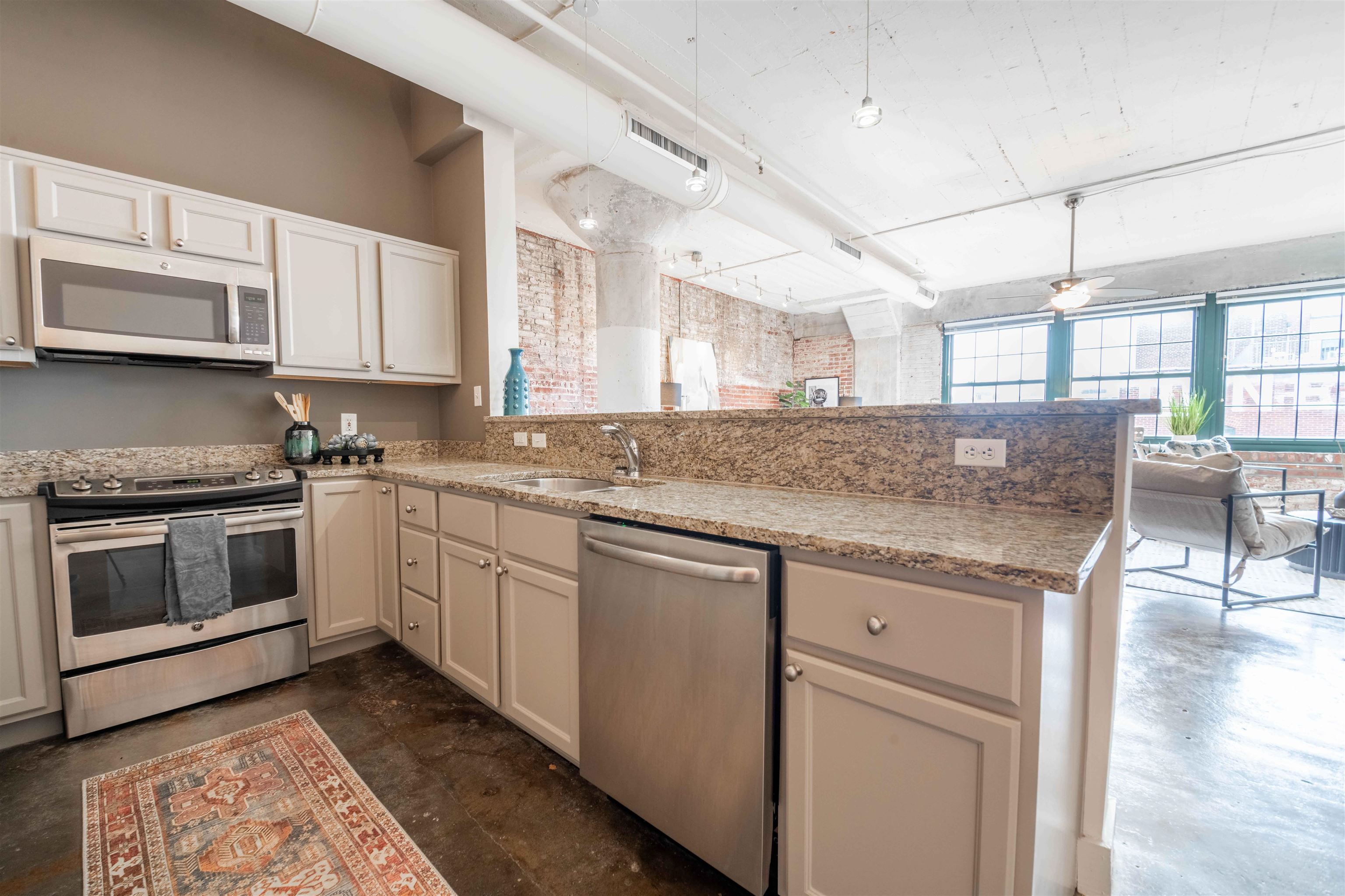 505 Tennessee St 408 Property Photo 5