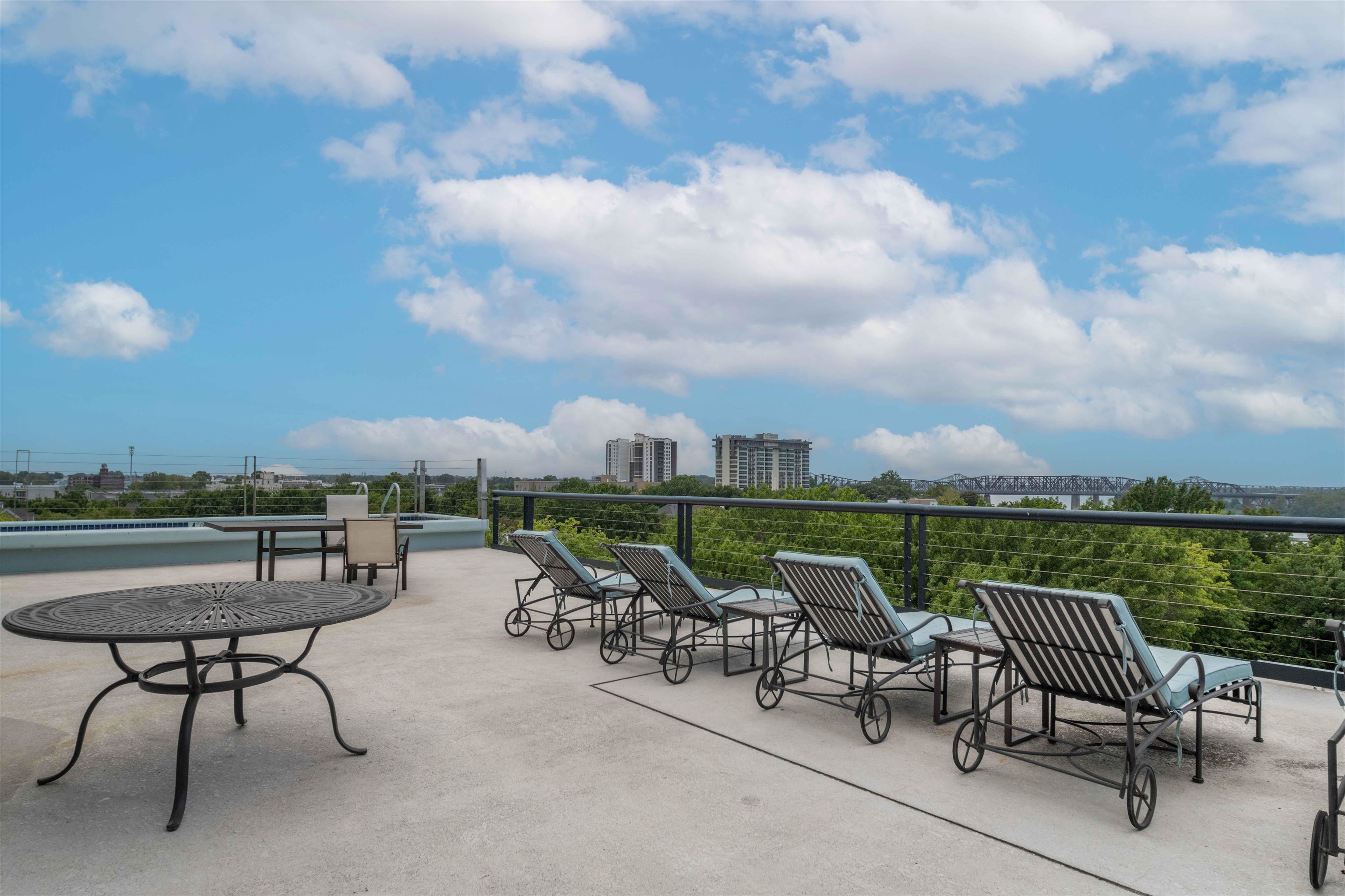 505 Tennessee St 408 Property Photo 10