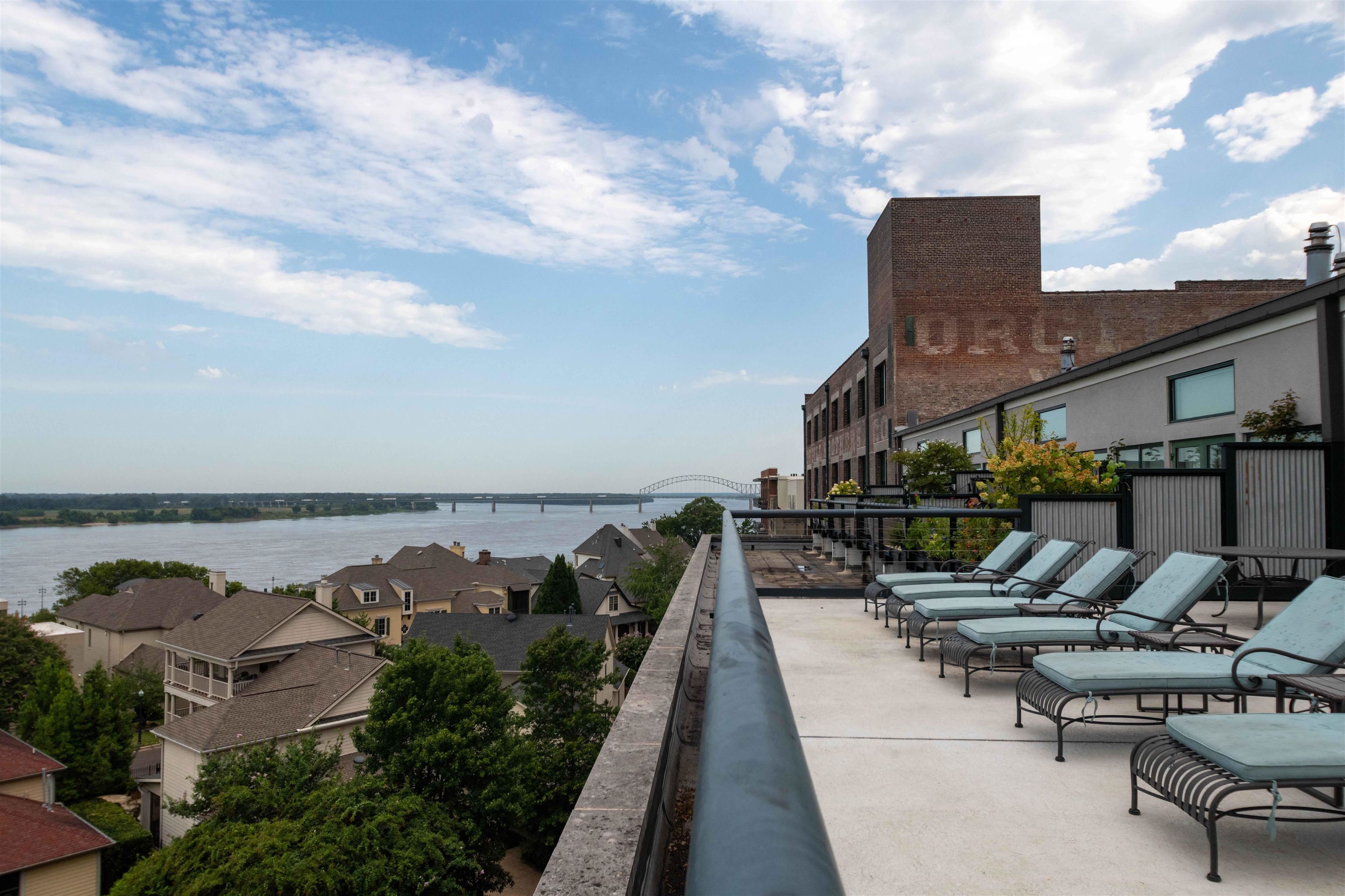 505 Tennessee St 408 Property Photo 11