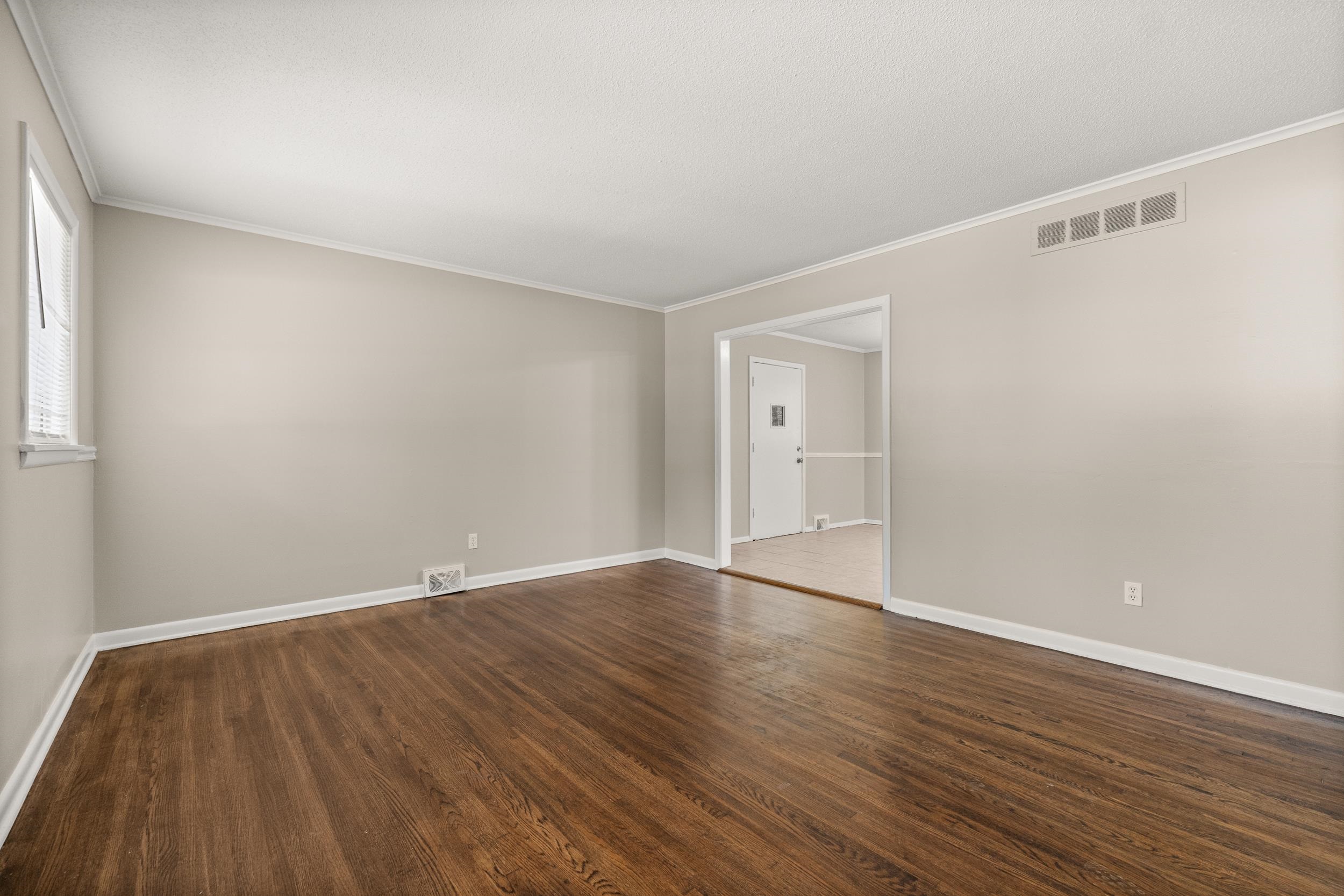 3018 Scotland Rd Property Photo 6
