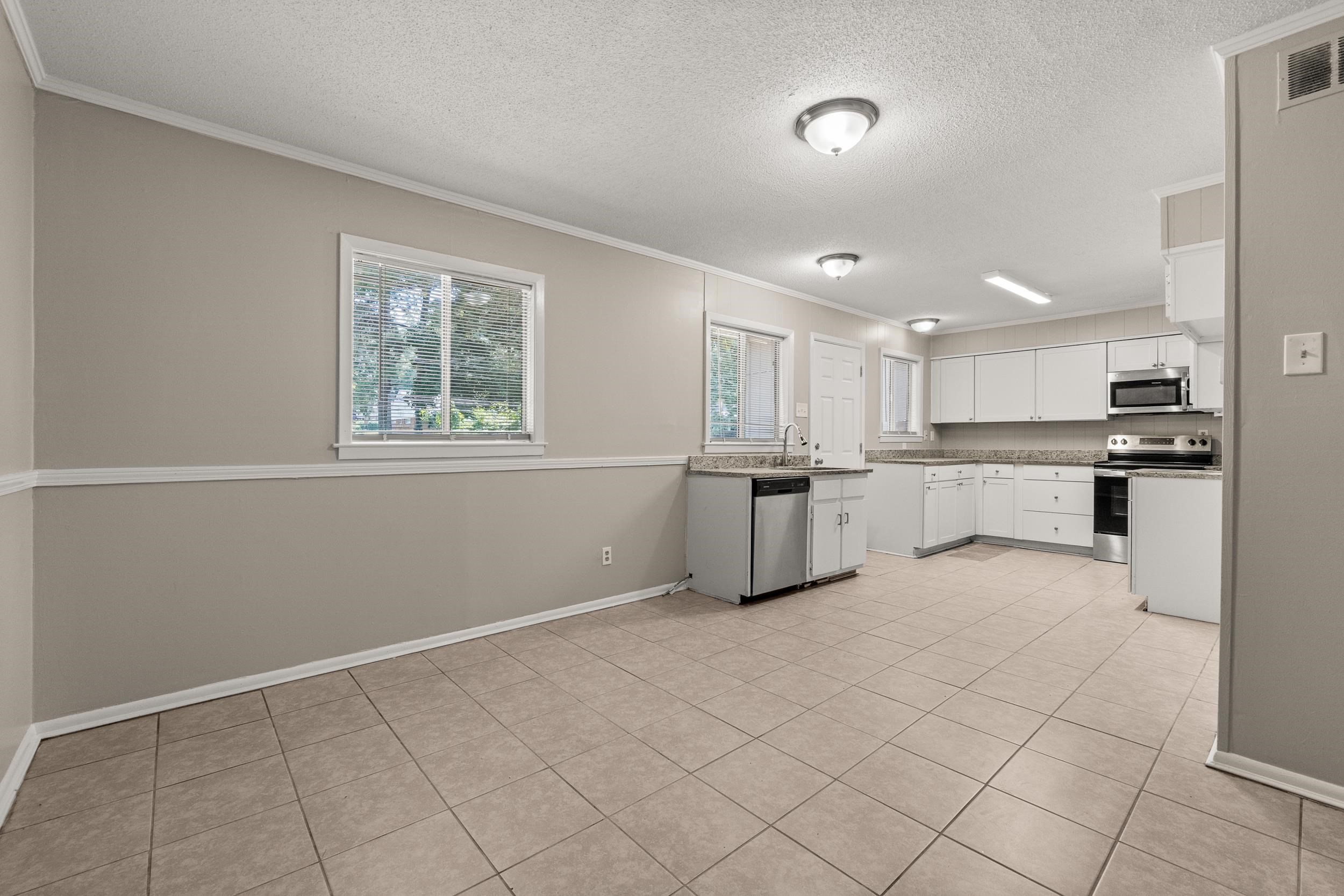 3018 Scotland Rd Property Photo 9
