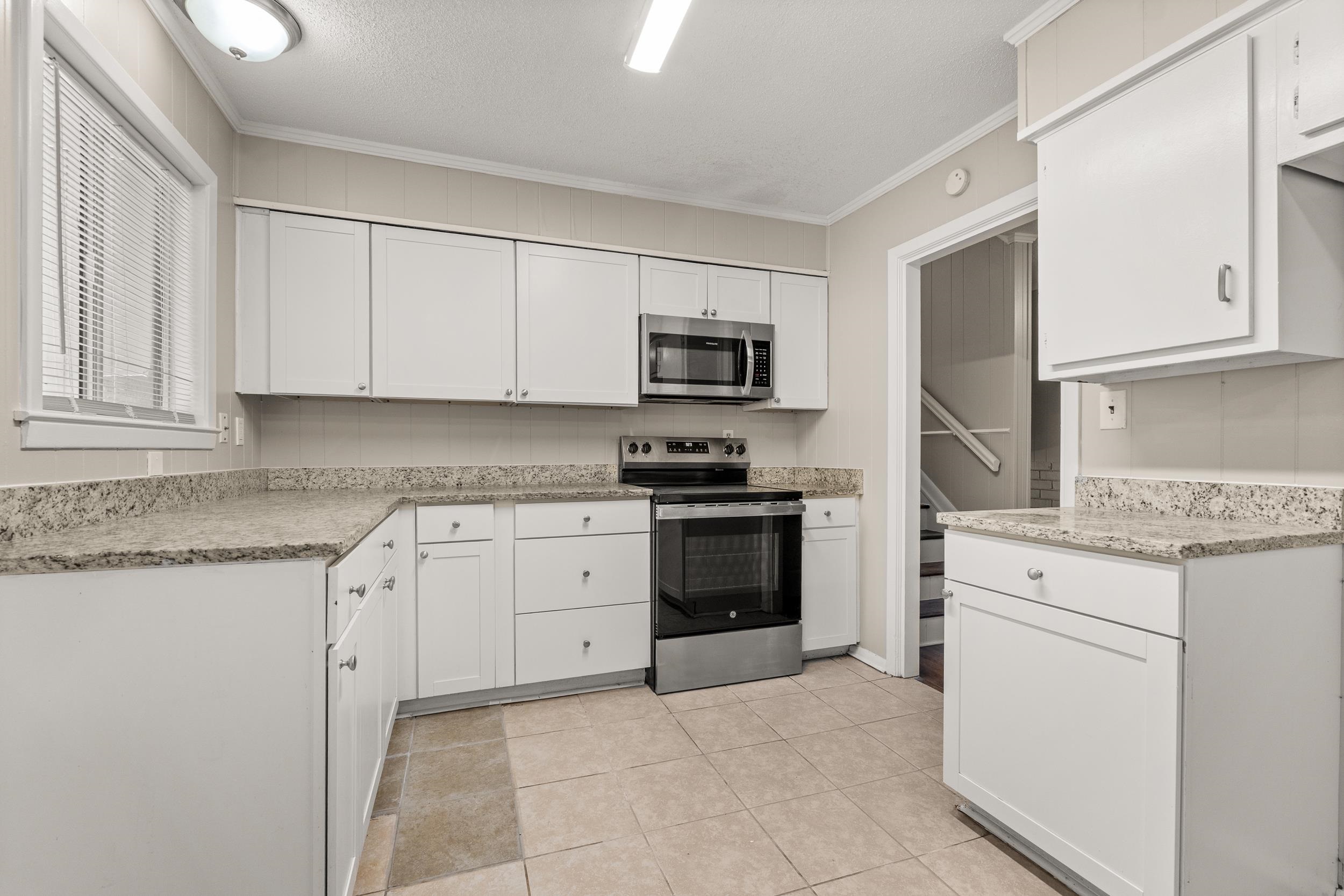 3018 Scotland Rd Property Photo 13