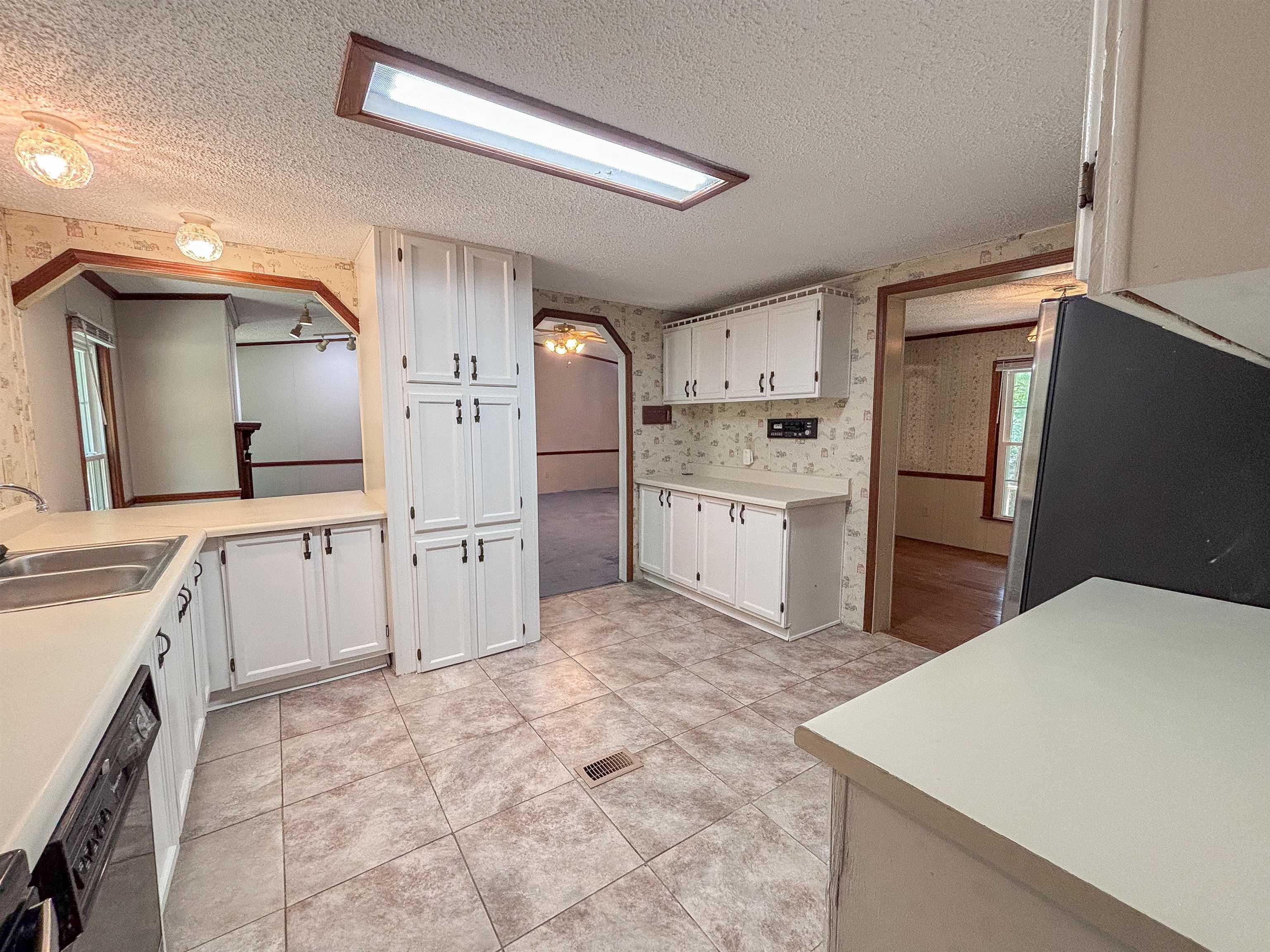 471 Milton Rd Property Photo 4