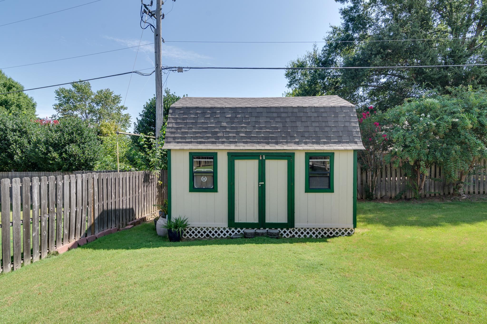 4020 Altruria Rd Property Photo 31