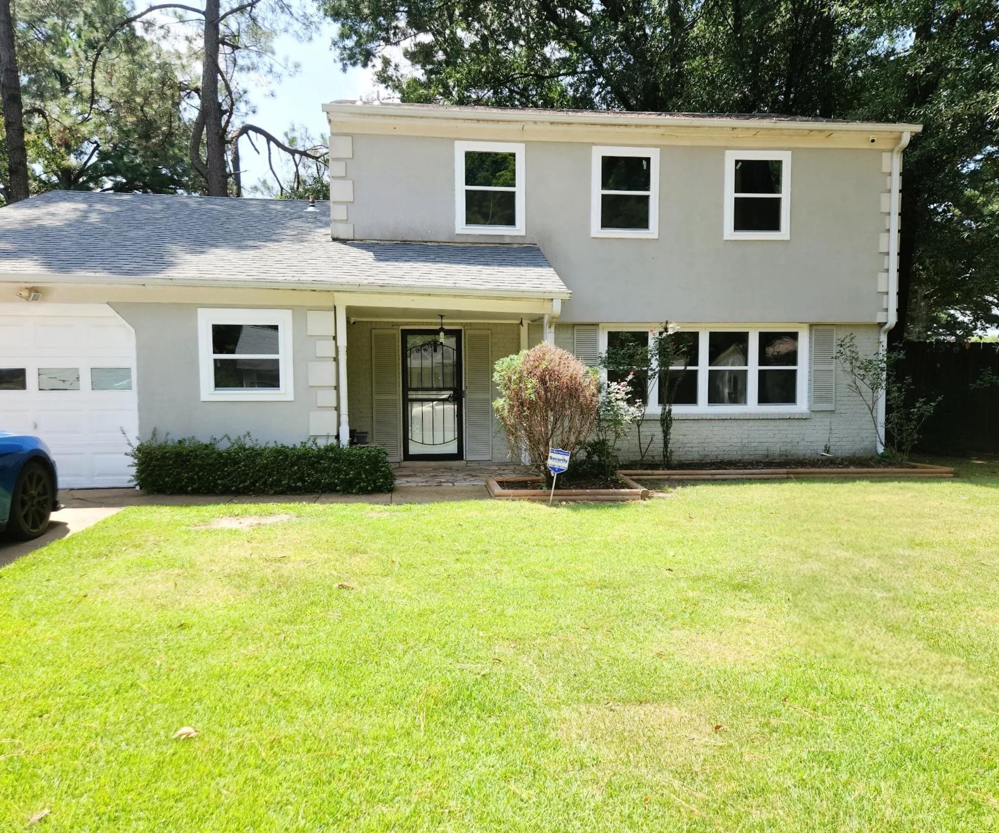 6751 Bainbridge Dr Property Photo 1