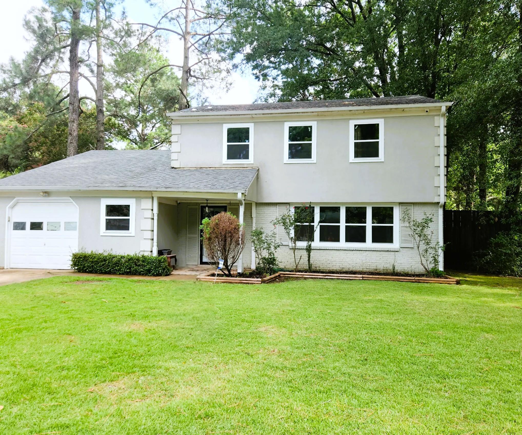 6751 BAINBRIDGE DR Property Photo 1