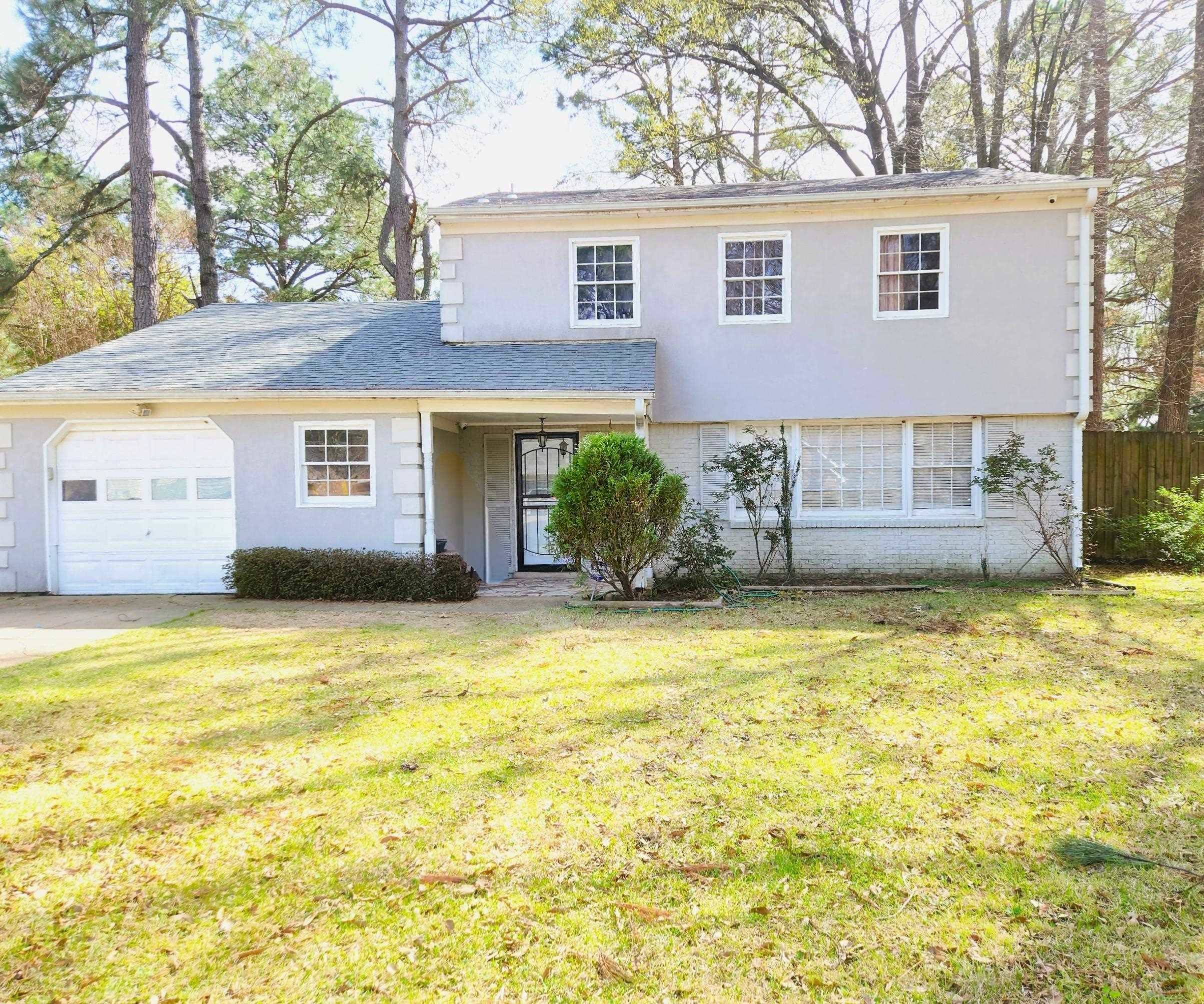 6751 BAINBRIDGE DR Property Photo 1