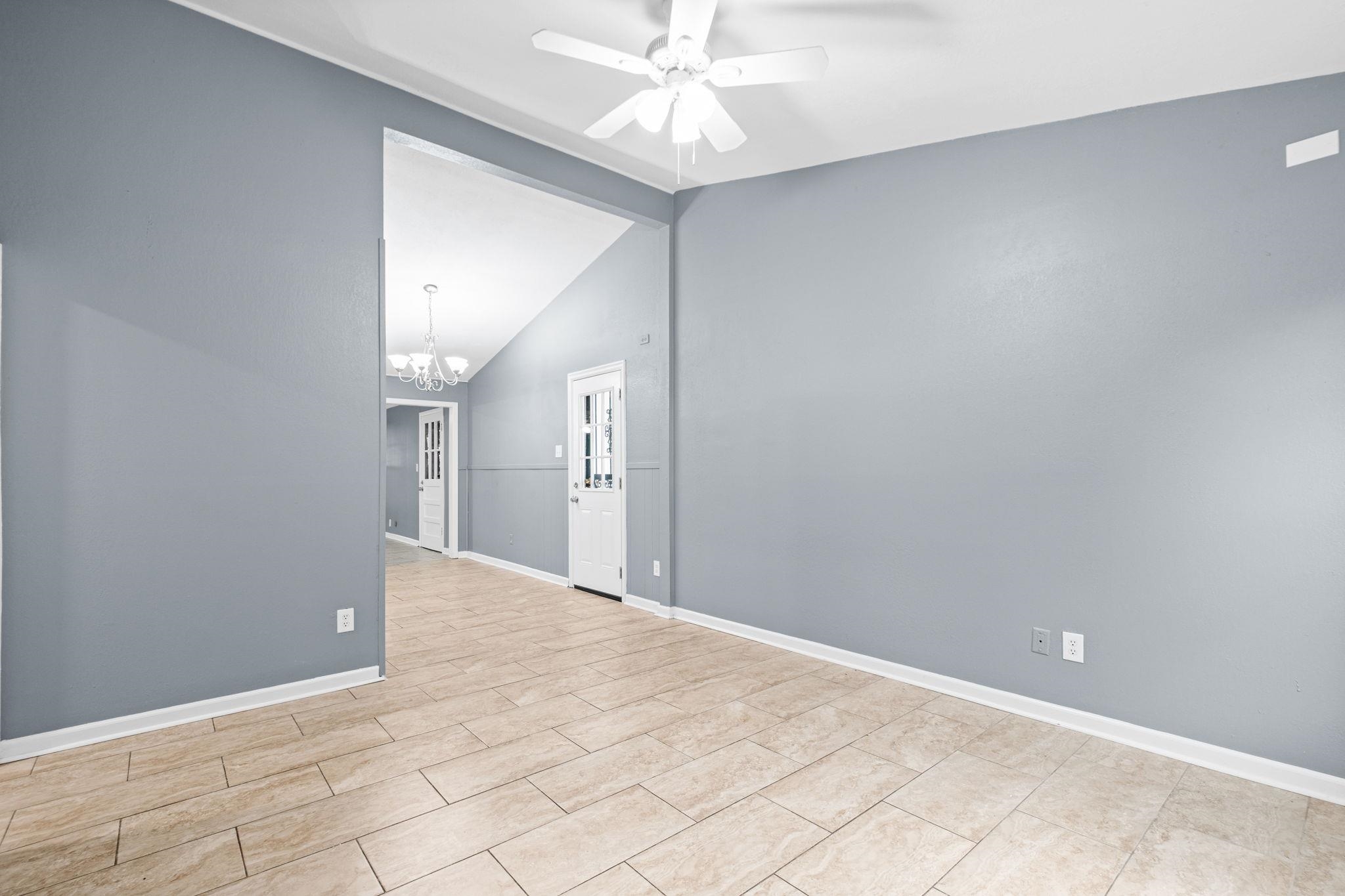 1143 Pallwood Rd Property Photo 4