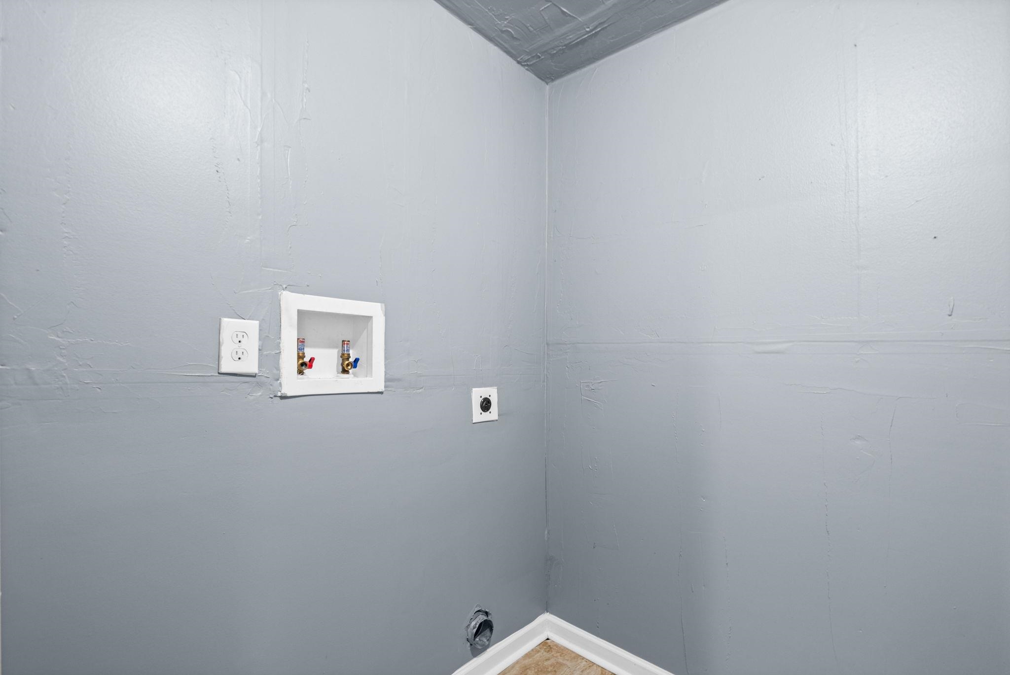 1143 Pallwood Rd Property Photo 12