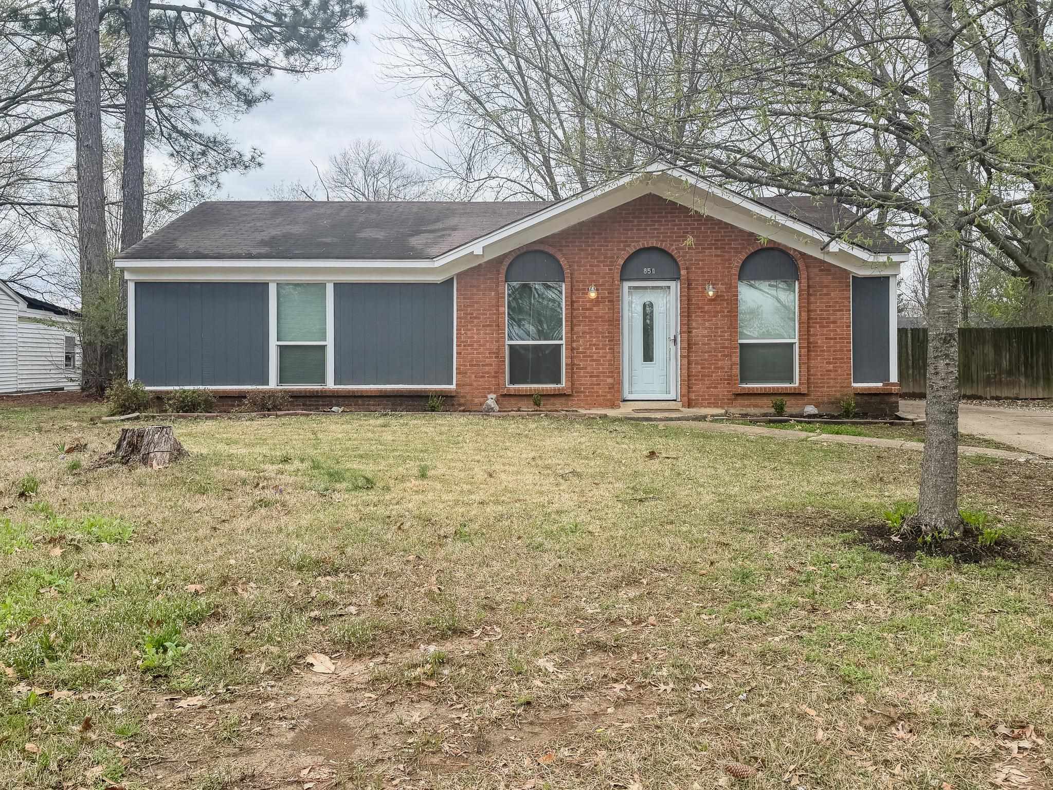 851 Greencliff Rd Property Photo 1