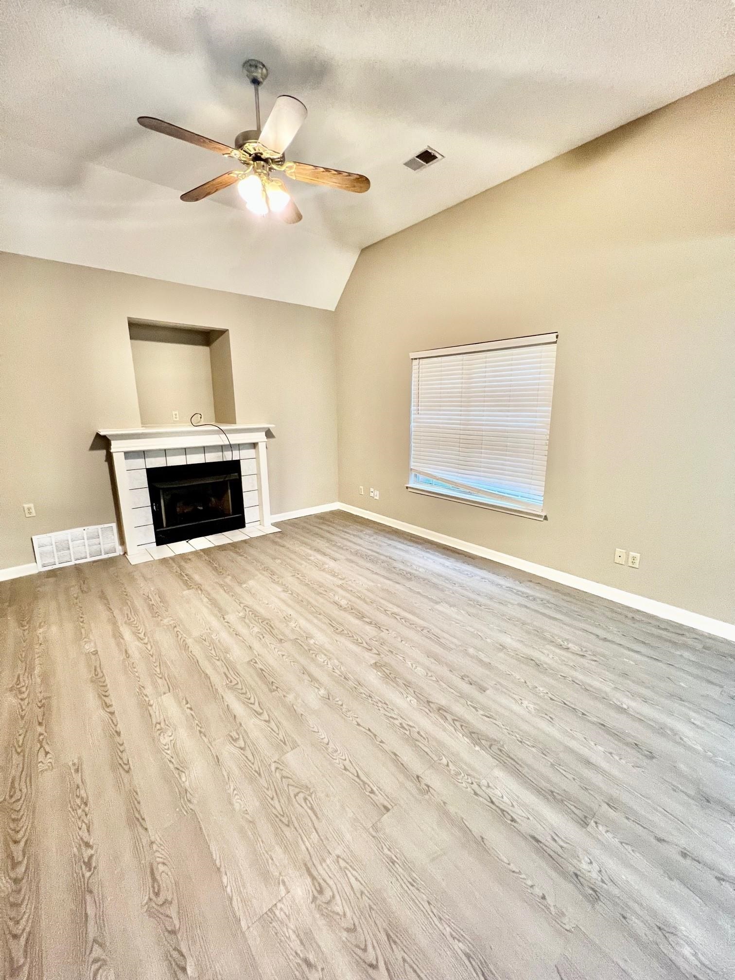 6766 Whitten Pine Dr Property Photo 3
