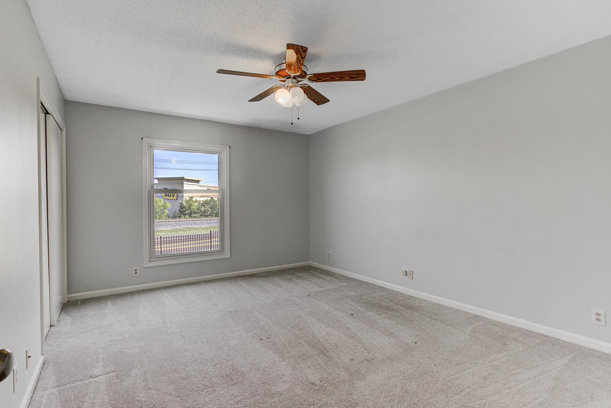 5845 Park Ave 5845 Property Photo 14