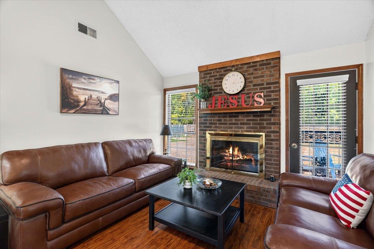 6790 Autumnhill Ln Property Photo 7