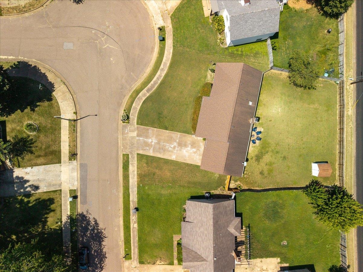 6790 Autumnhill Ln Property Photo 24