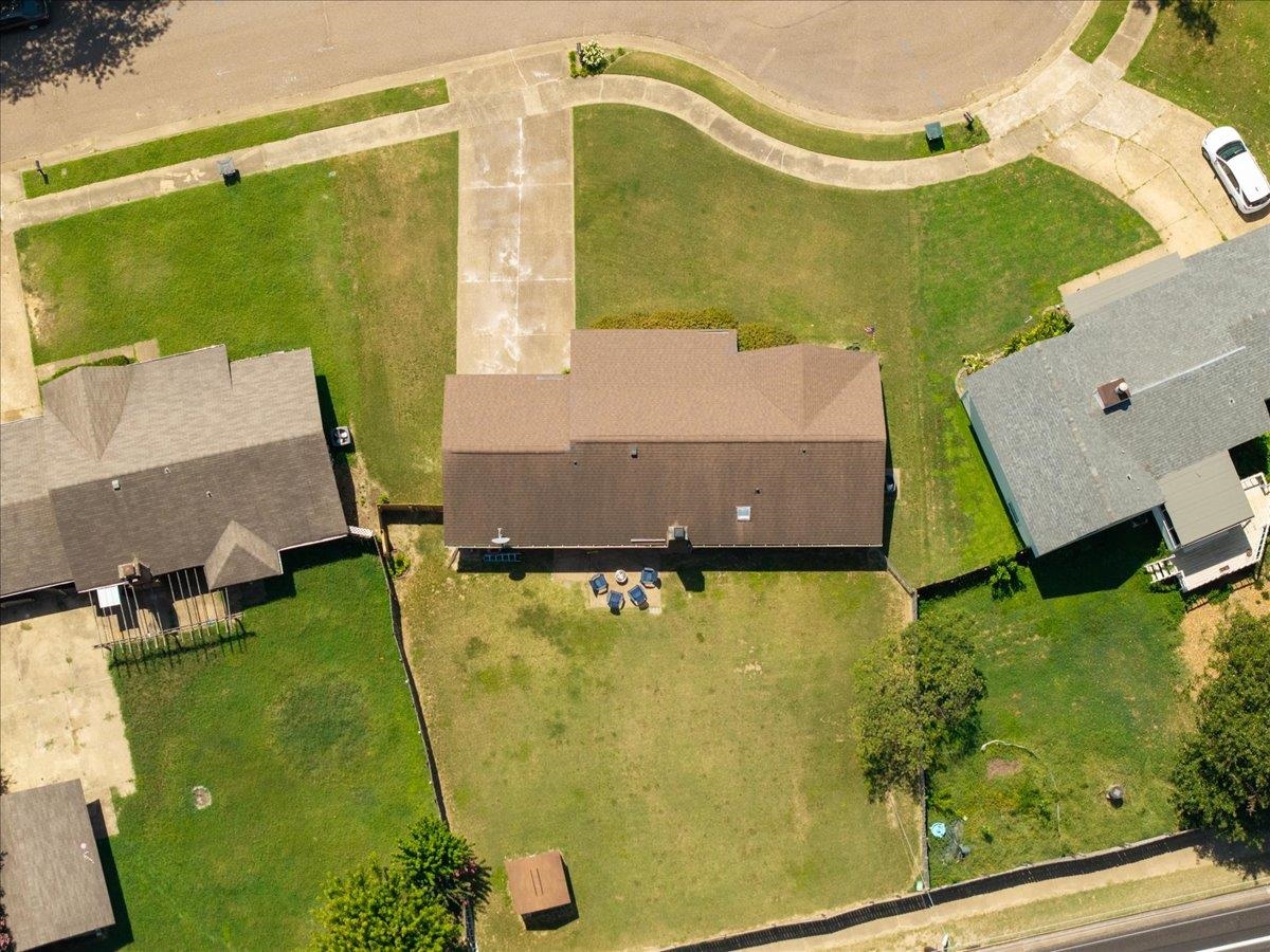 6790 Autumnhill Ln Property Photo 28