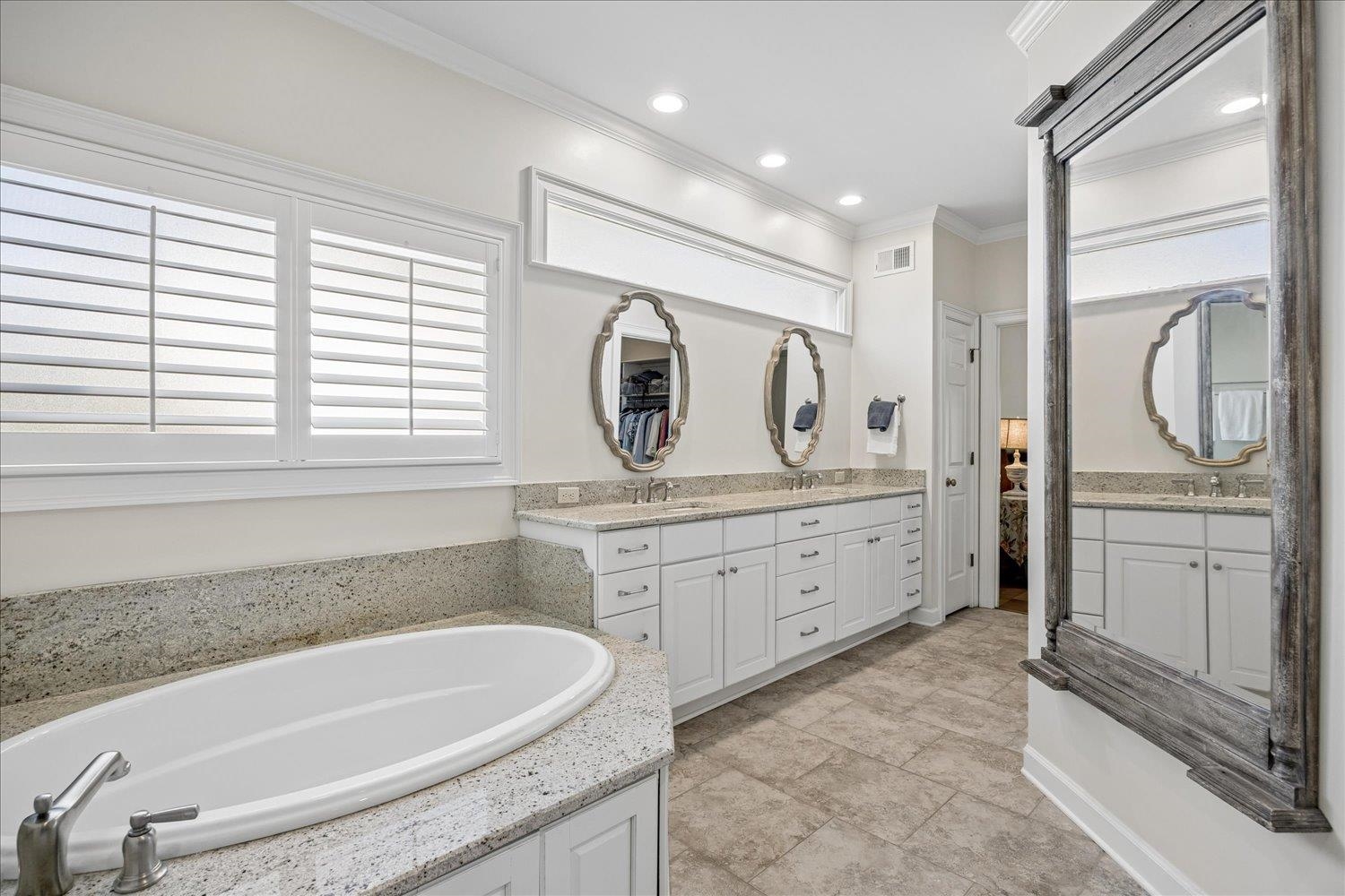 9421 Plantation Way Ln Property Photo 20