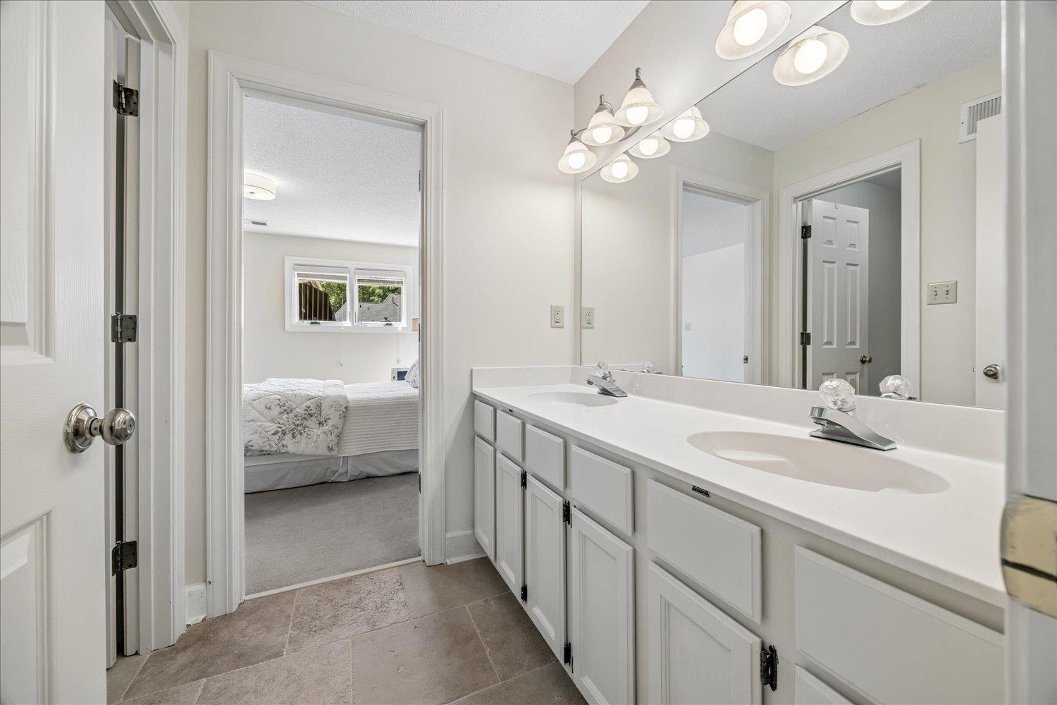 9421 Plantation Way Ln Property Photo 30