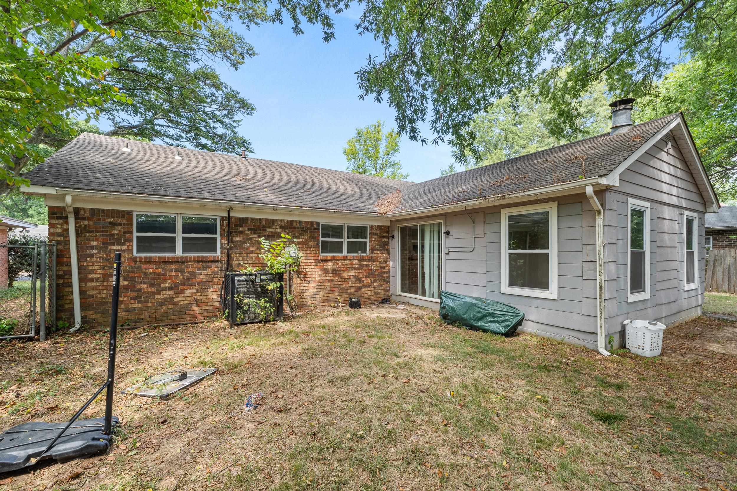 3468 Mckenzie St Property Photo 3