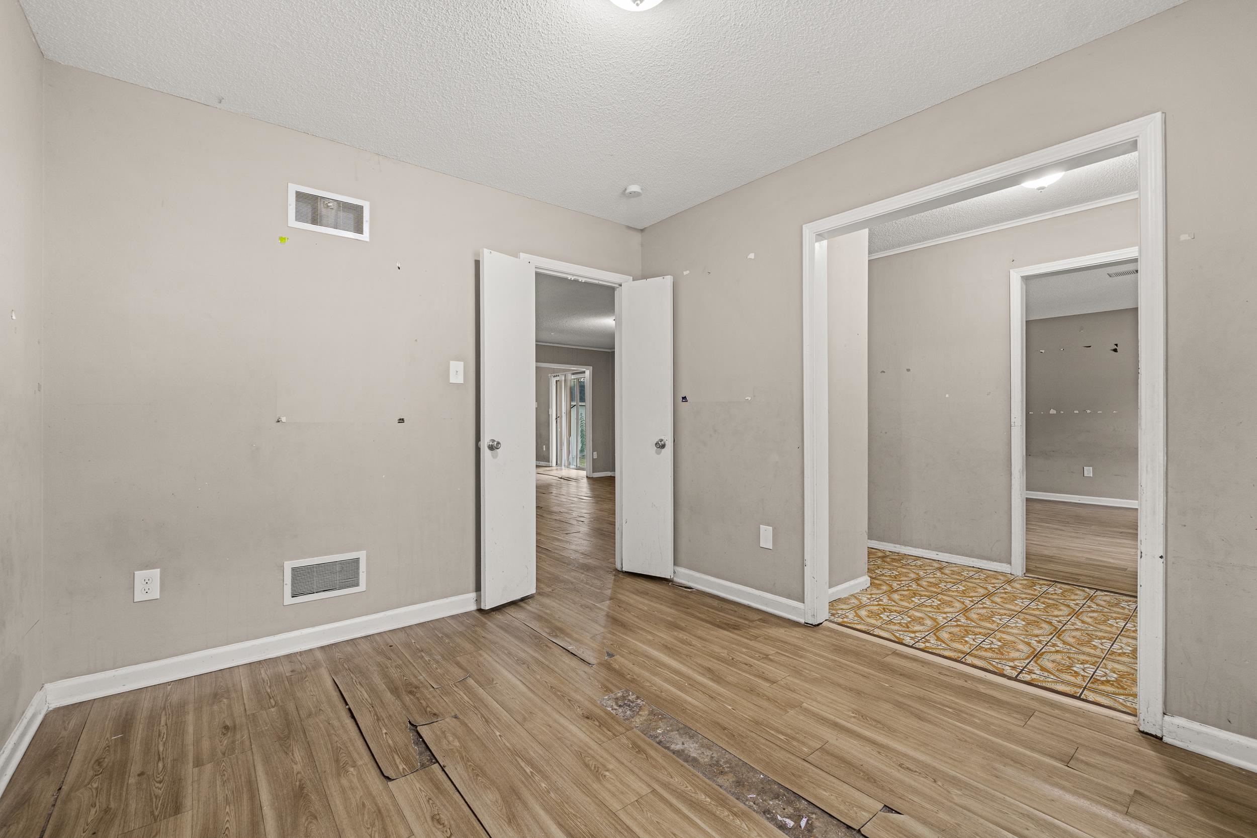 3468 Mckenzie St Property Photo 6