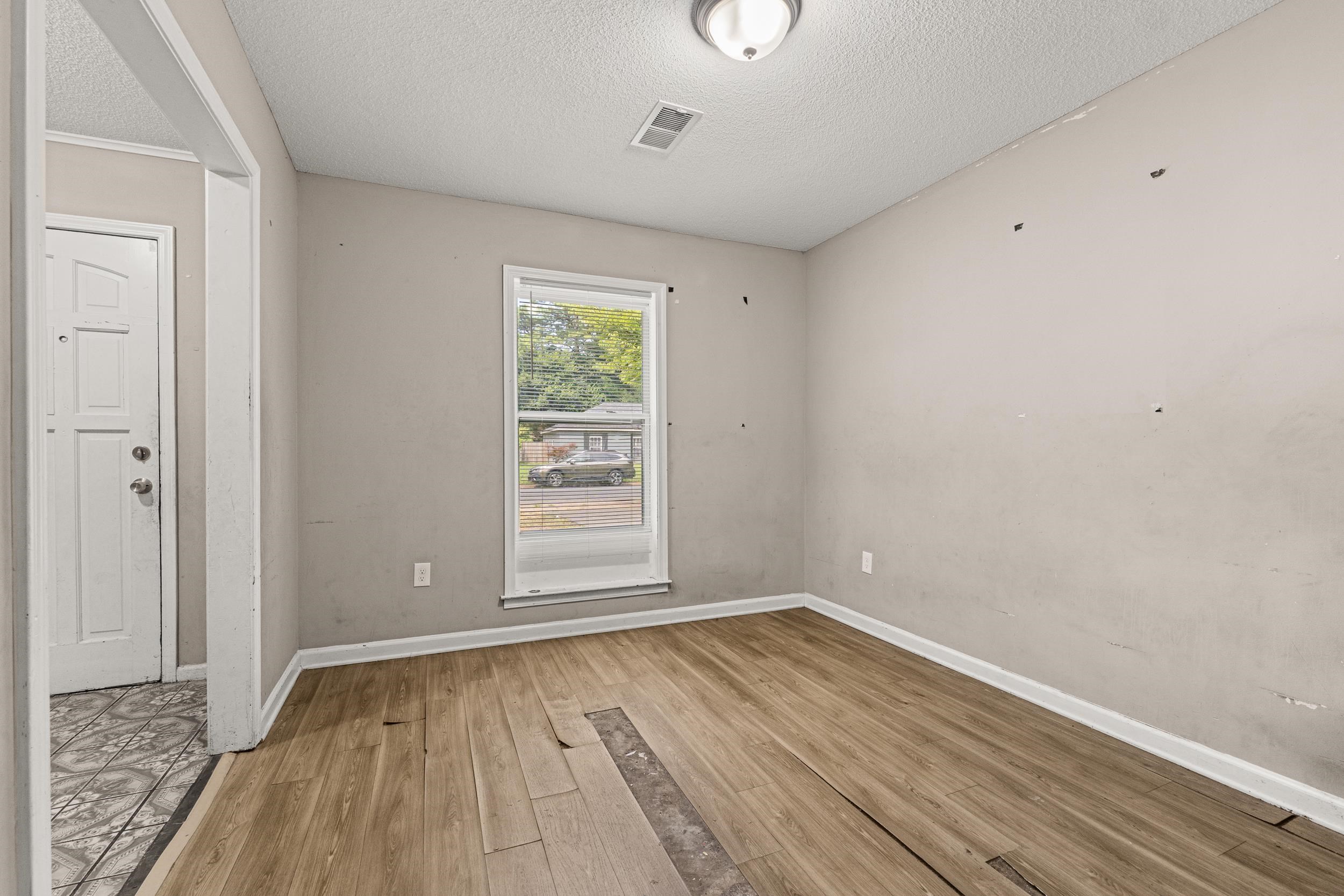 3468 Mckenzie St Property Photo 7