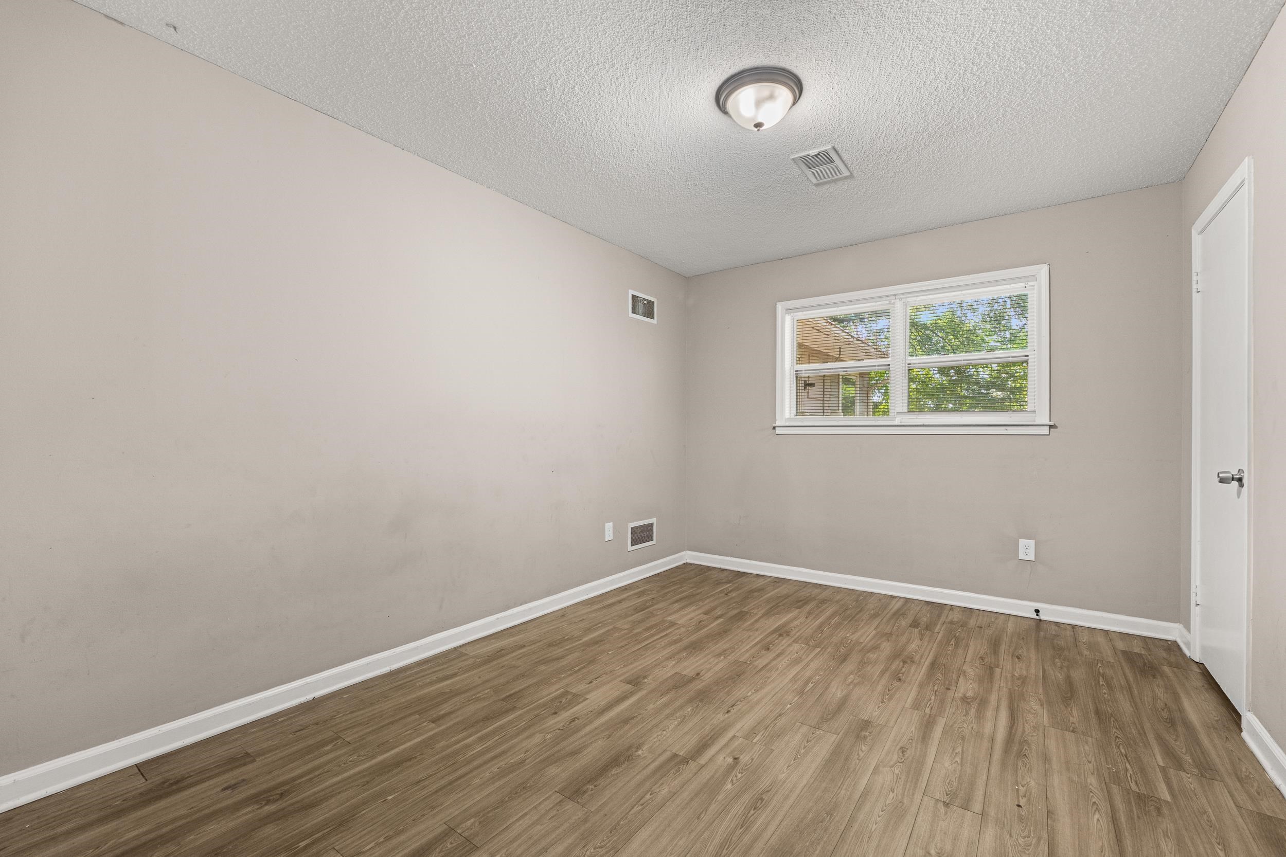 3468 Mckenzie St Property Photo 18