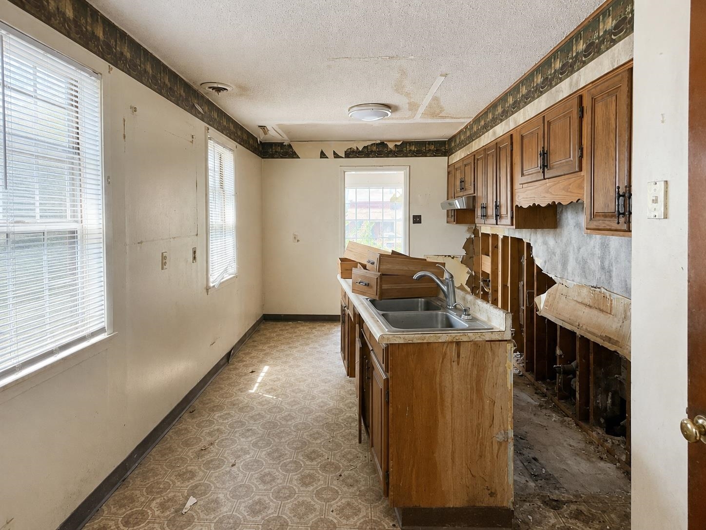 3206 Salter Rd Property Photo 8