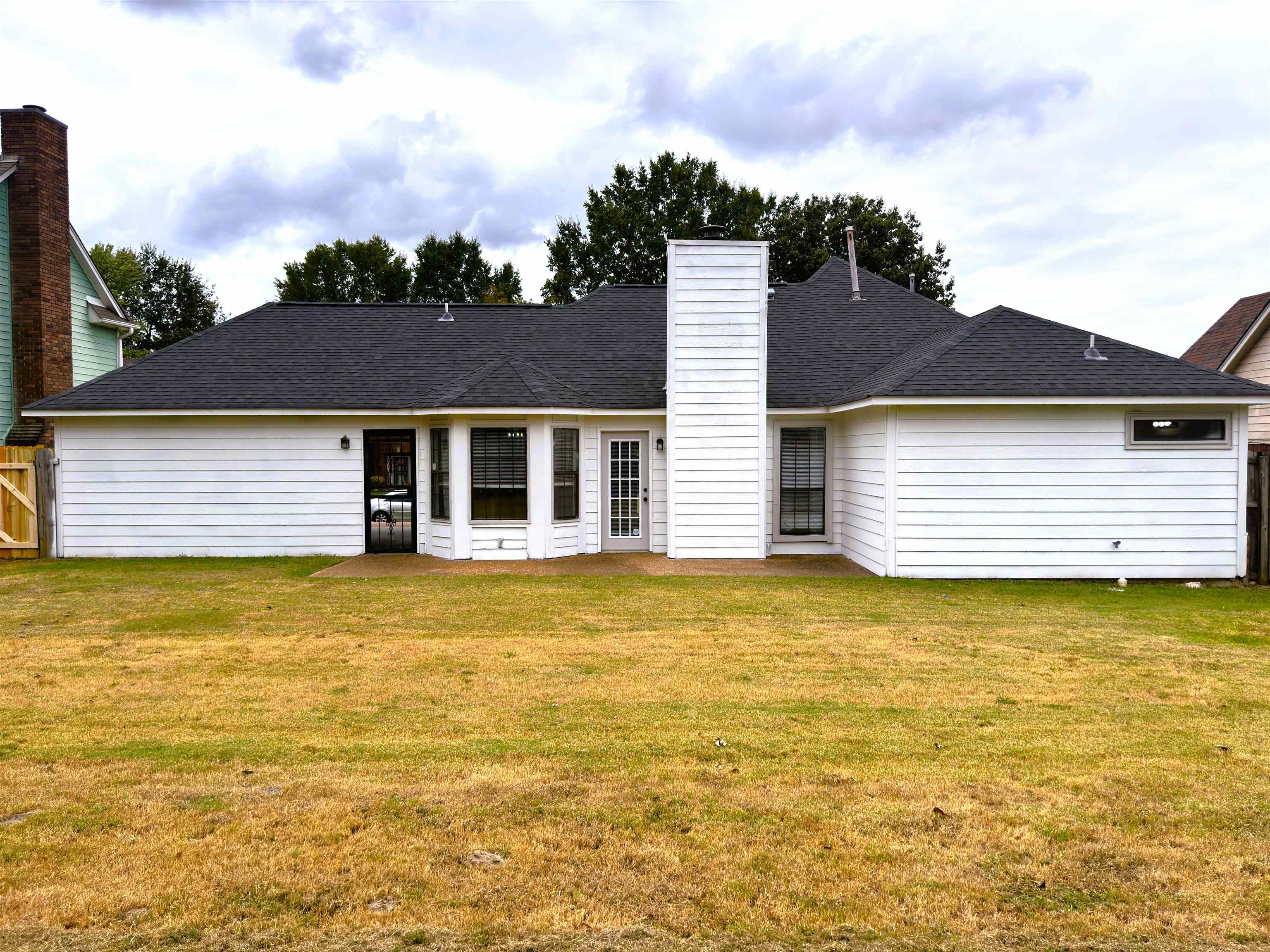 4566 Bassett Hall Dr Property Photo 22
