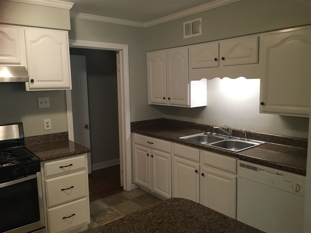 1185 Perkins Ter Property Photo 6