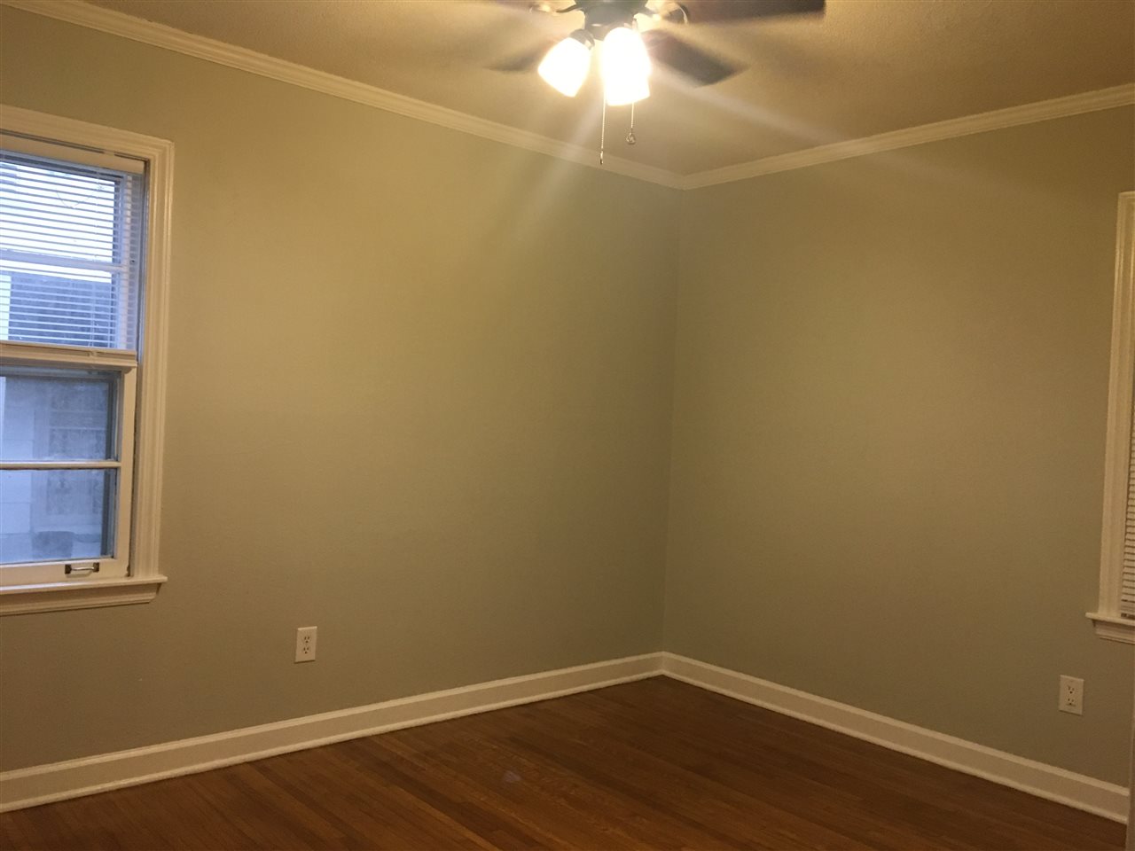 1185 Perkins Ter Property Photo 8